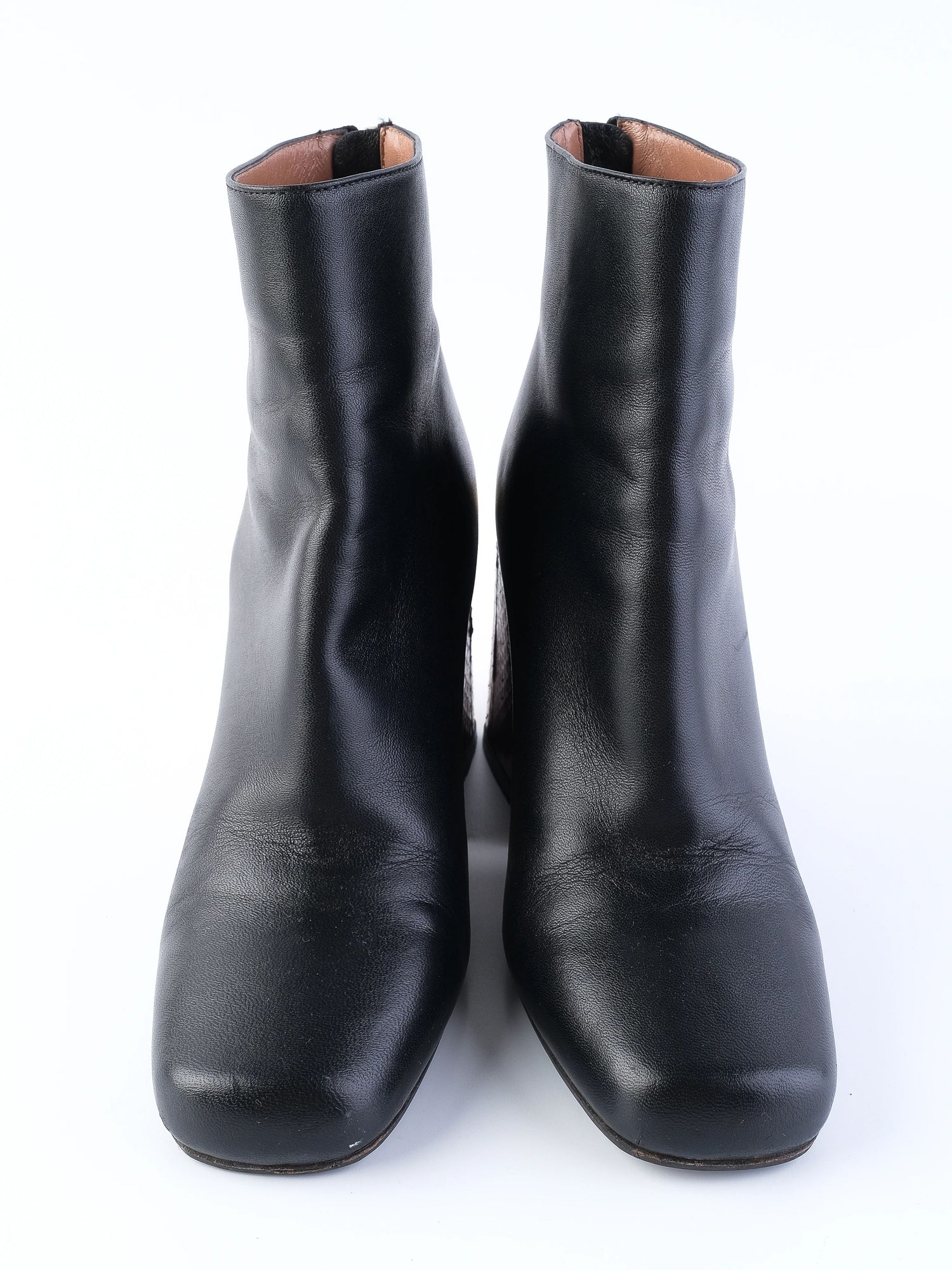 Excellent Marni Black Leather Ankle Boots Size 38 with Block Heel