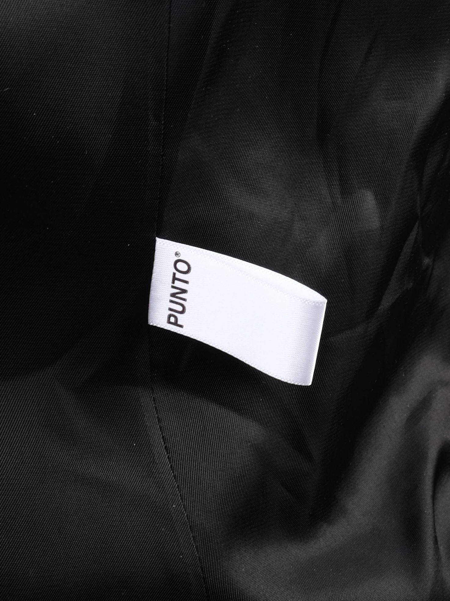 Excellent Punto Black Leather Jacket with Textured Pattern
