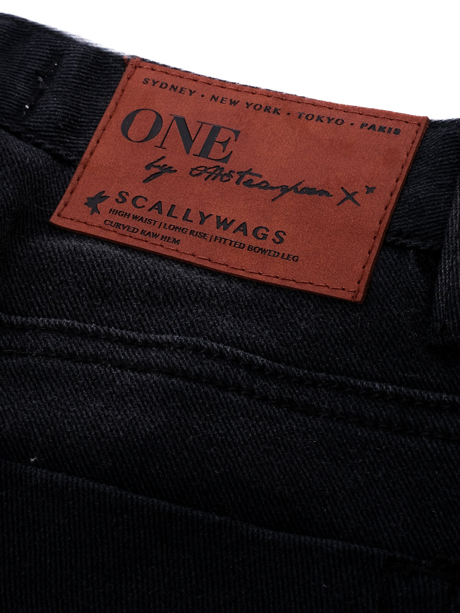 Excellent One X Onetespoon Black Floral Embroidered Jeans Size XS