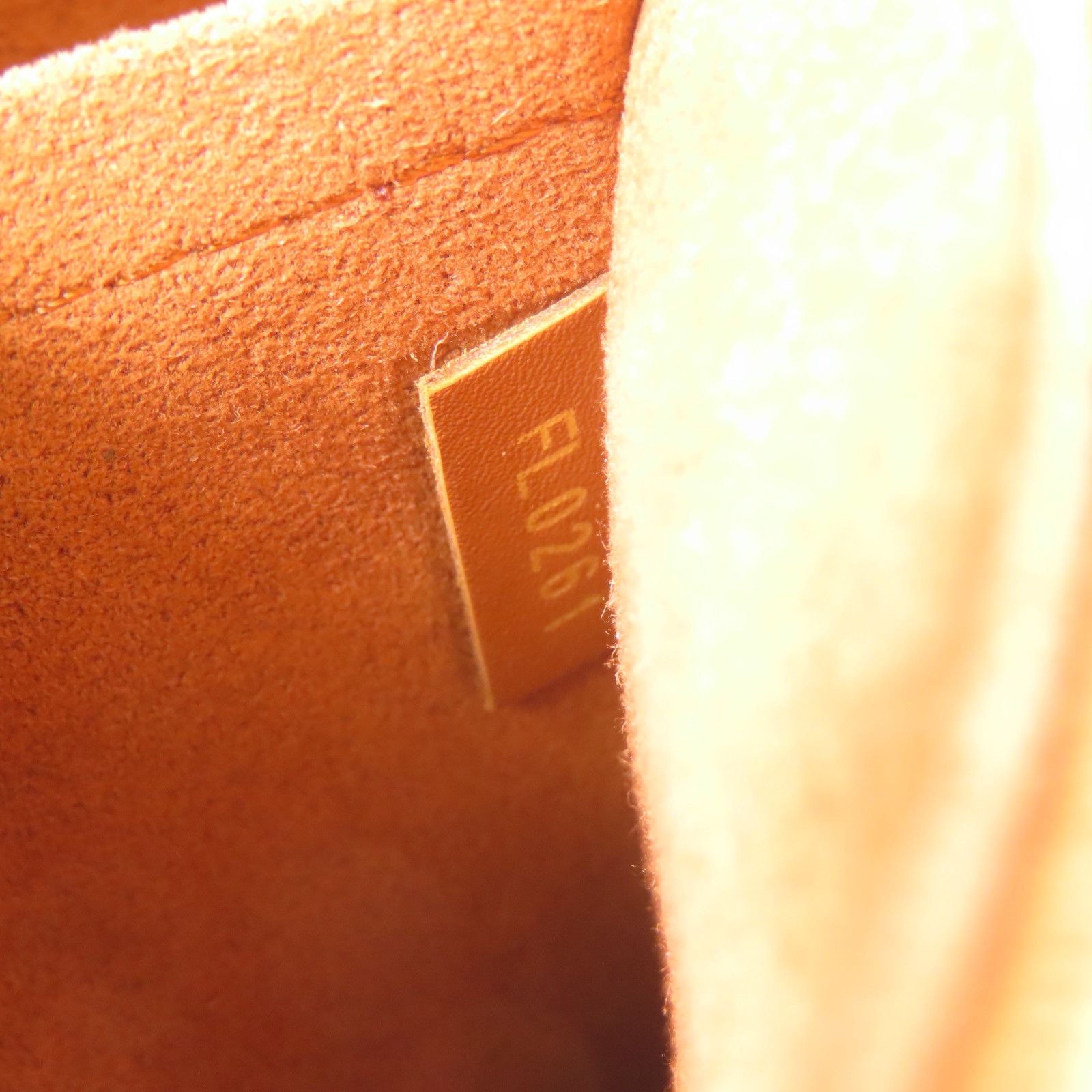 Louis Vuitton Canvas/leather Twist Gold Shoulder Back Bag Blue/white/black Blue White Blue/white/brown Shoulder Bag M 57