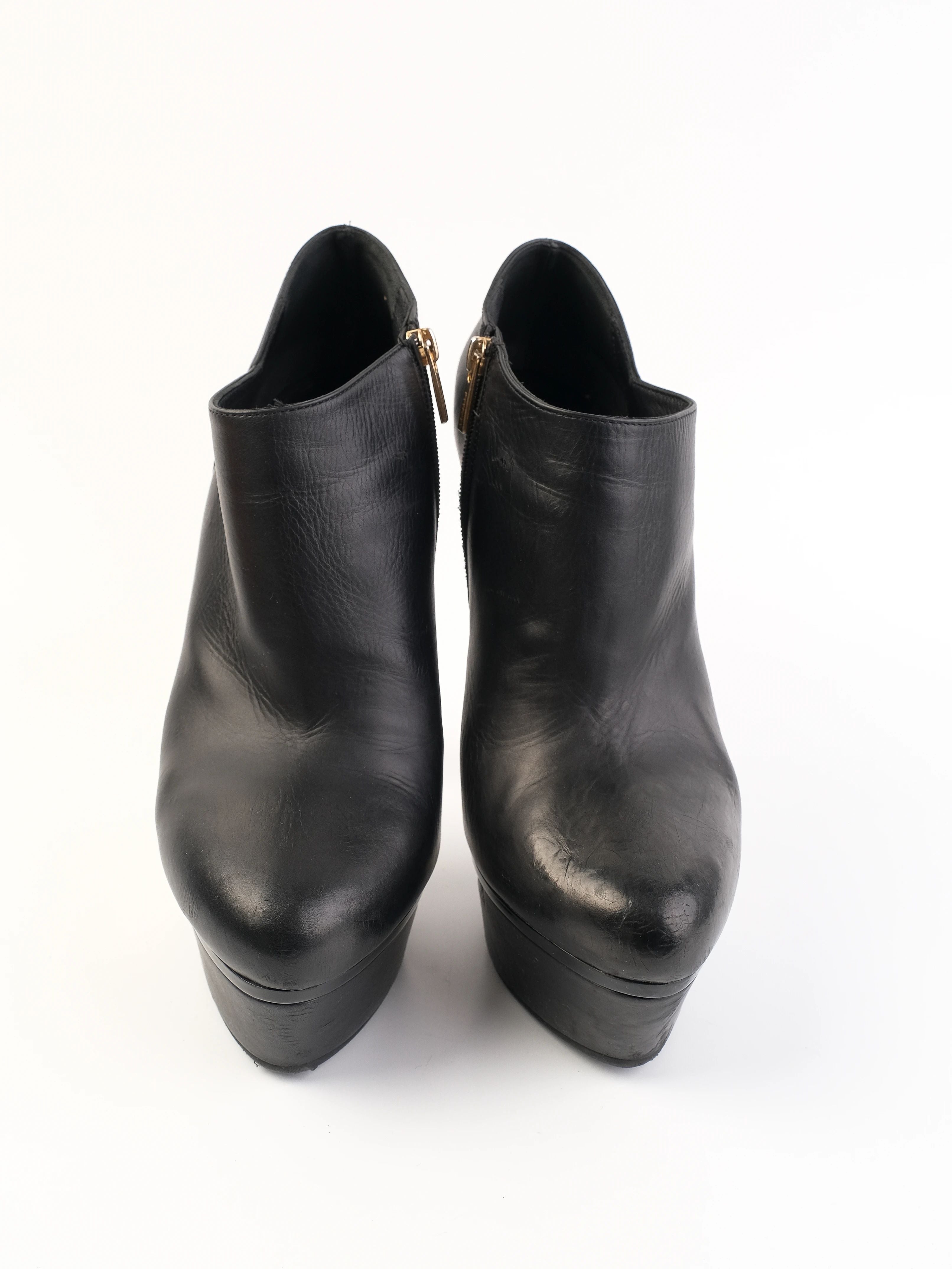 Excellent Lesilla Black Leather High-Heeled Ankle Boots Size 39