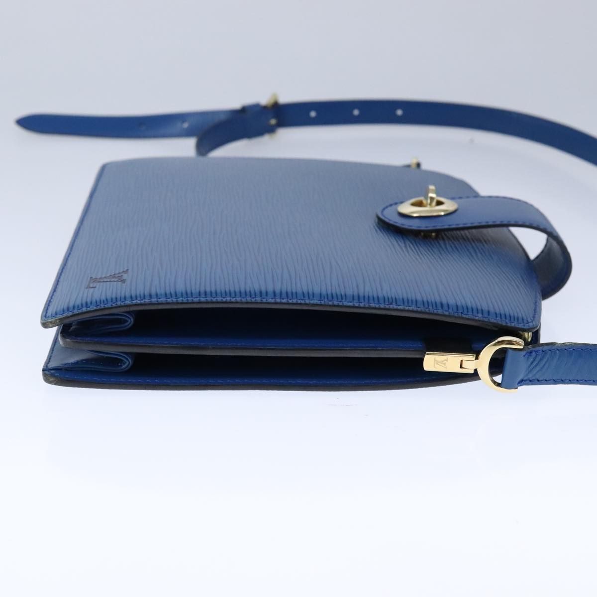 Louis Vuitton Epi Capuchin Shoulder Bag Blue M 52345 Lv Auth