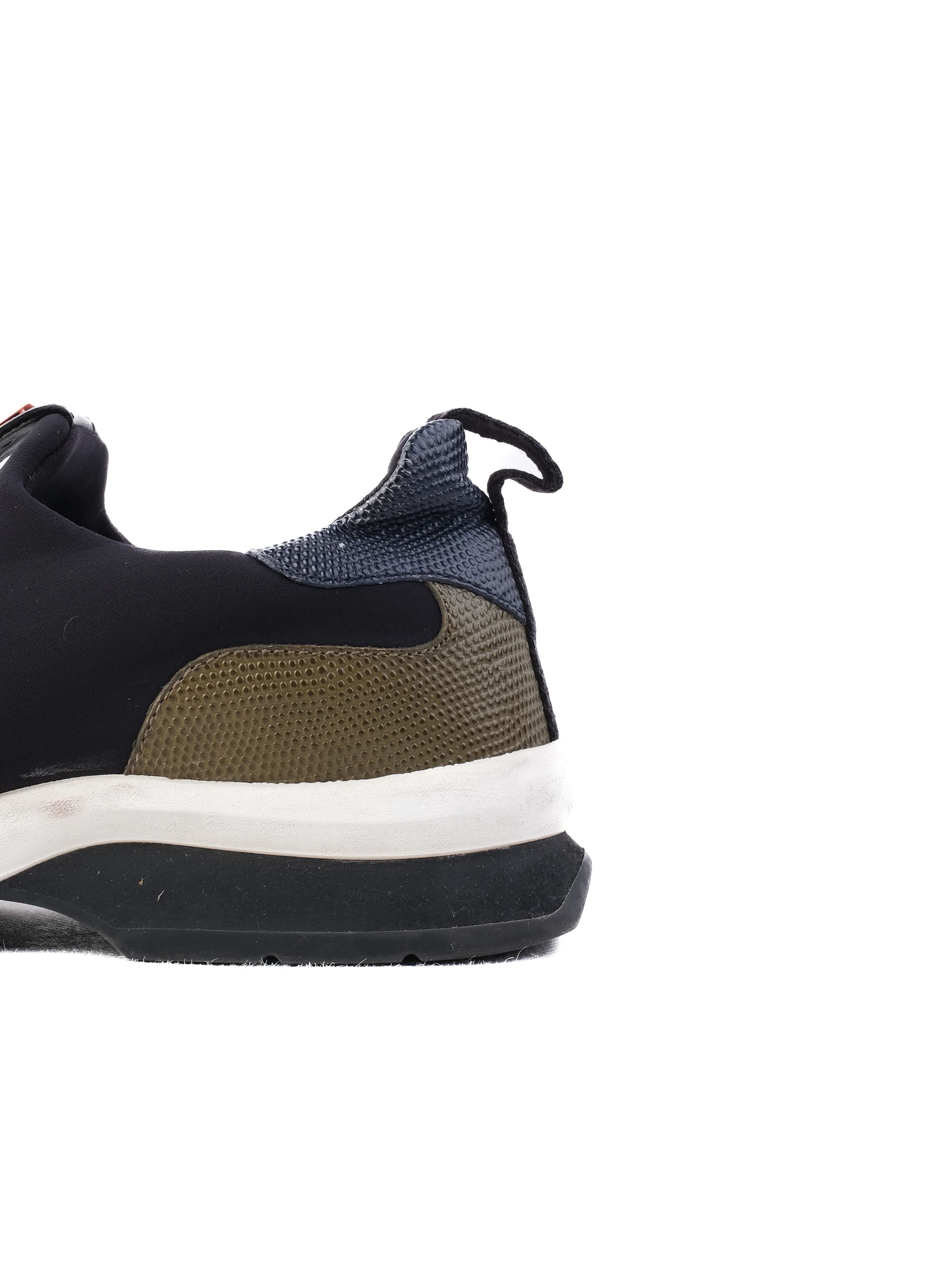 Excellent Fendi WomenÕs Sneaker Multicolor Fabric Design
