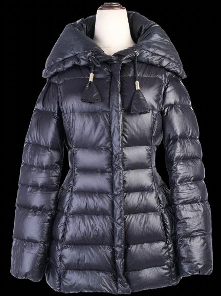 Excellent Hugo Boss Black Puffer Jacket XS Polyester Women