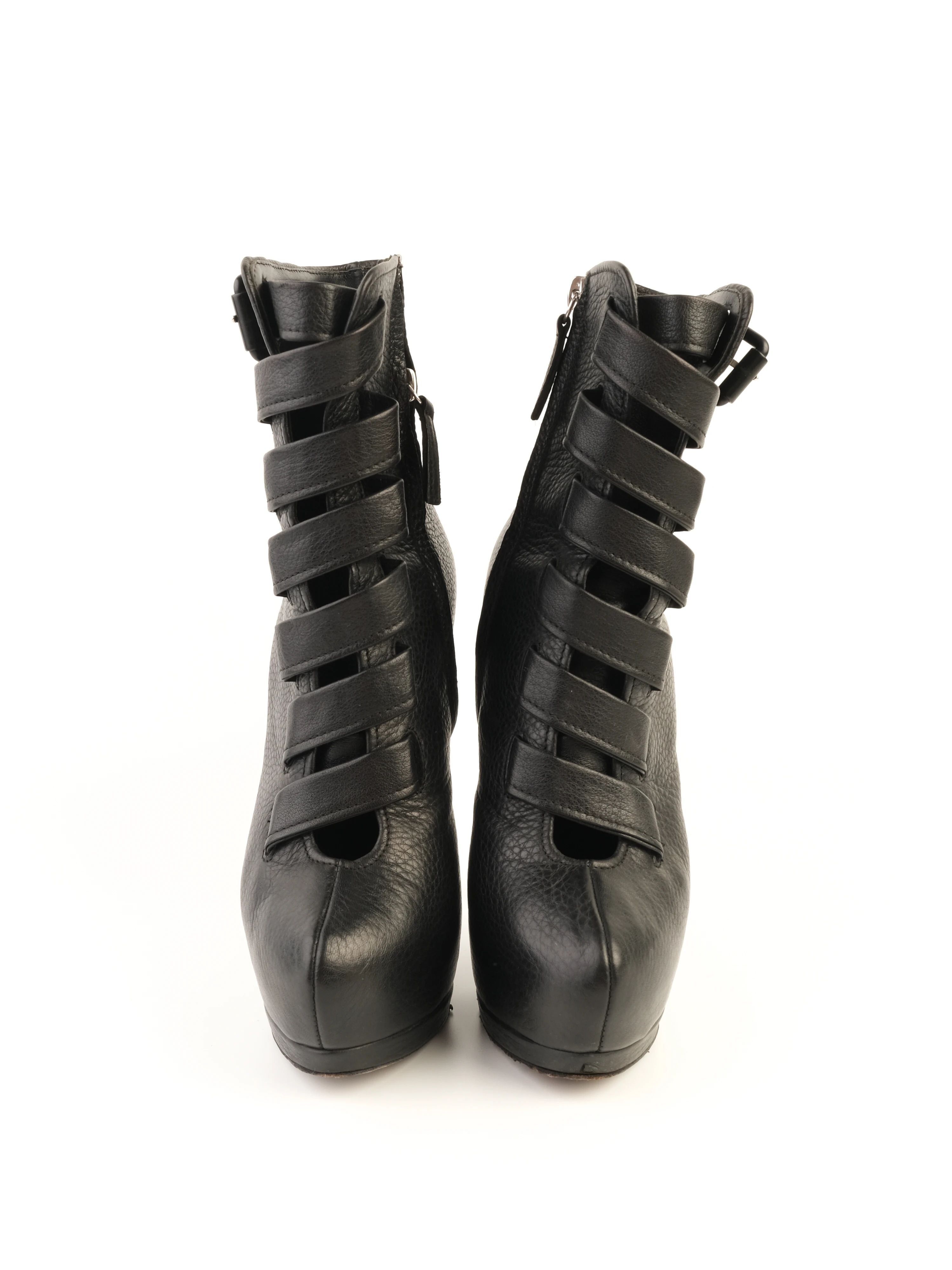 Giuseppe Zanotti Black Ankle Boots Leather Size 37.5 Excellent
