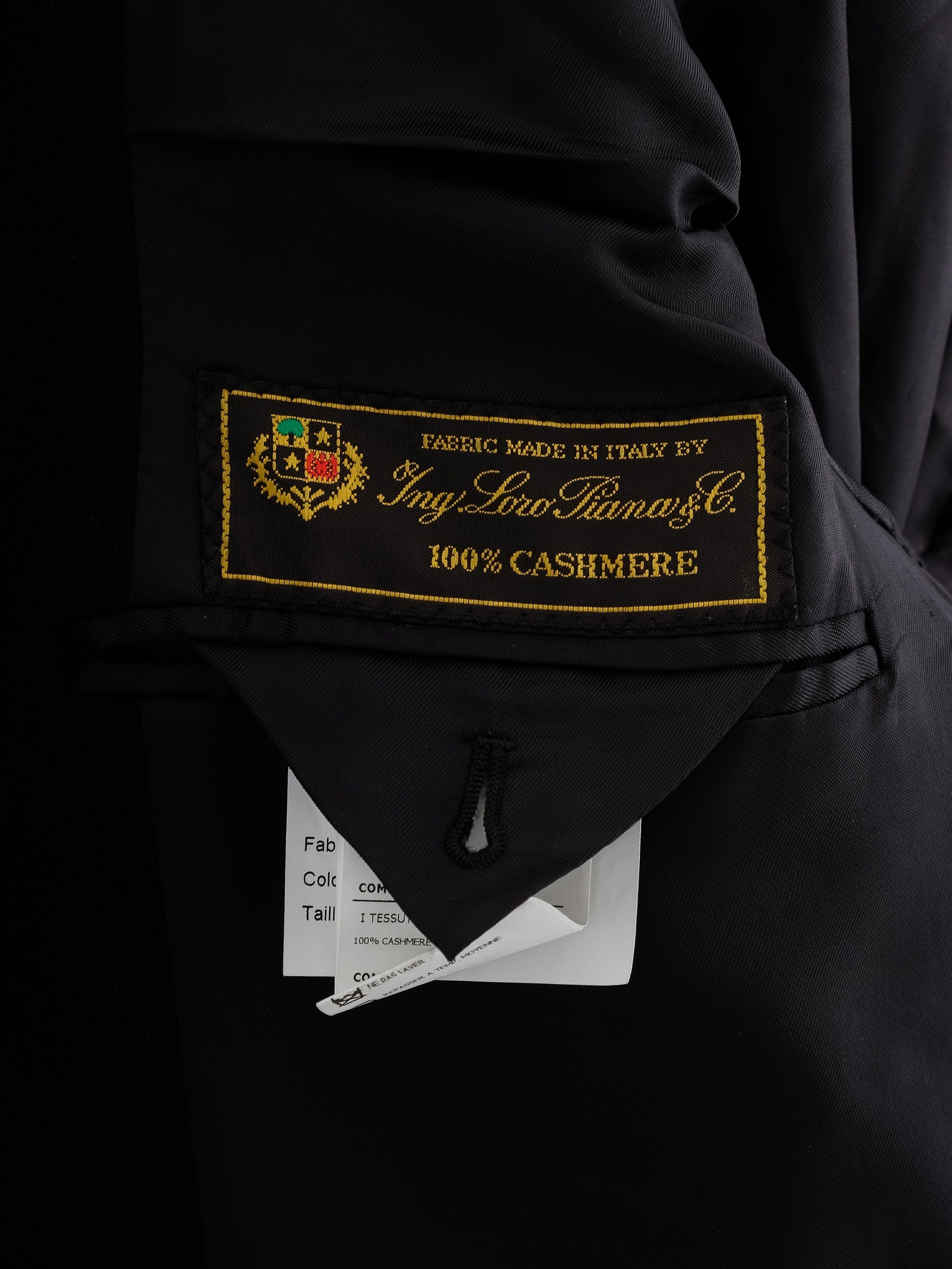 Excellent Smalto Black Cashmere Coat with Fur Collar Size XL