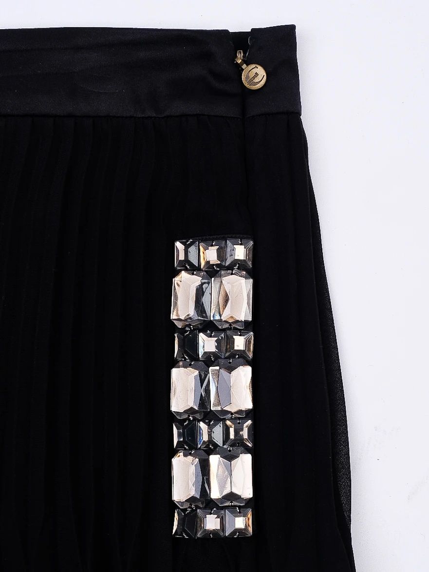 Excellent Just Cavalli Black Pleated Skirt with Embellishments