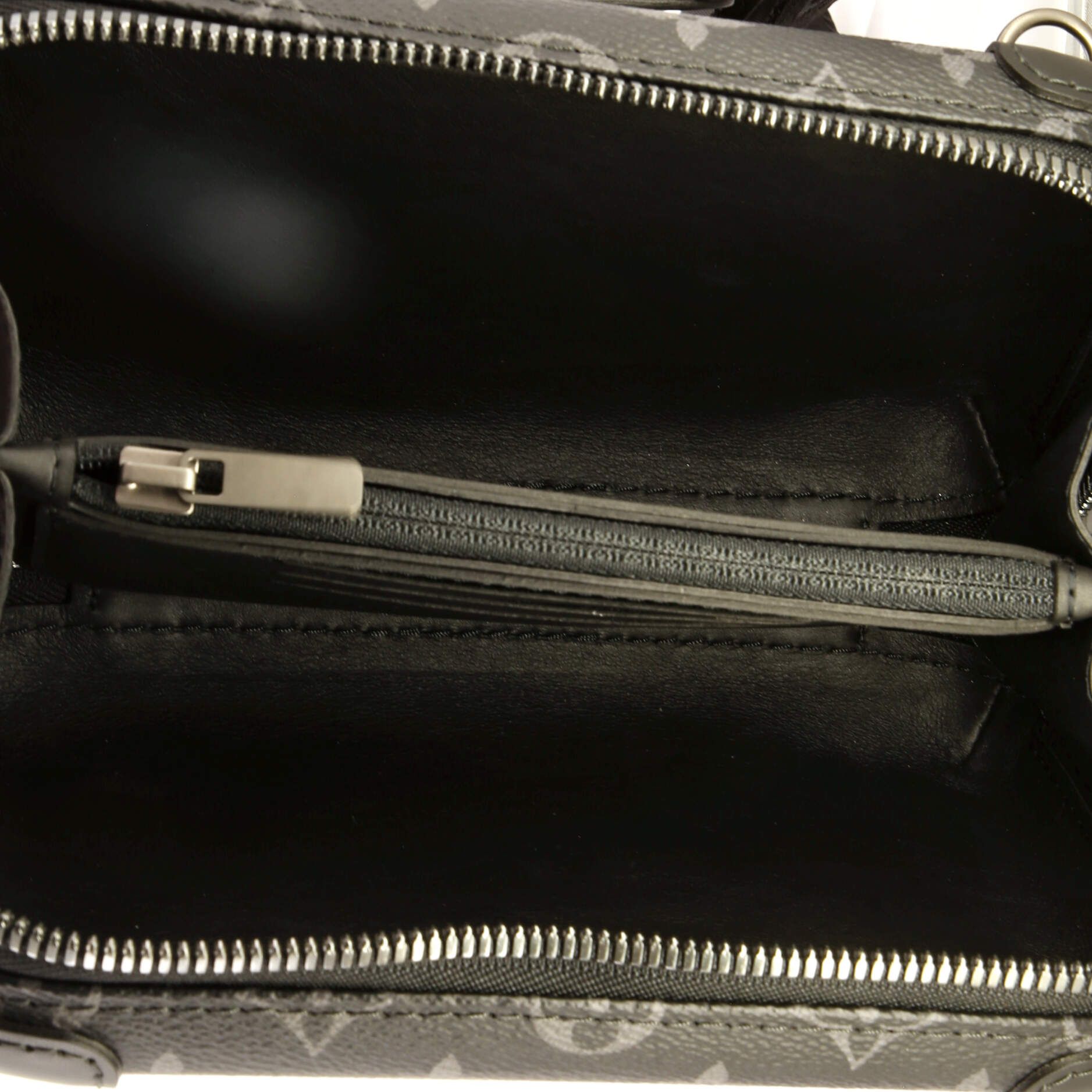 Louis Vuitton Horizon Clutch Monogram Eclipse Canvas