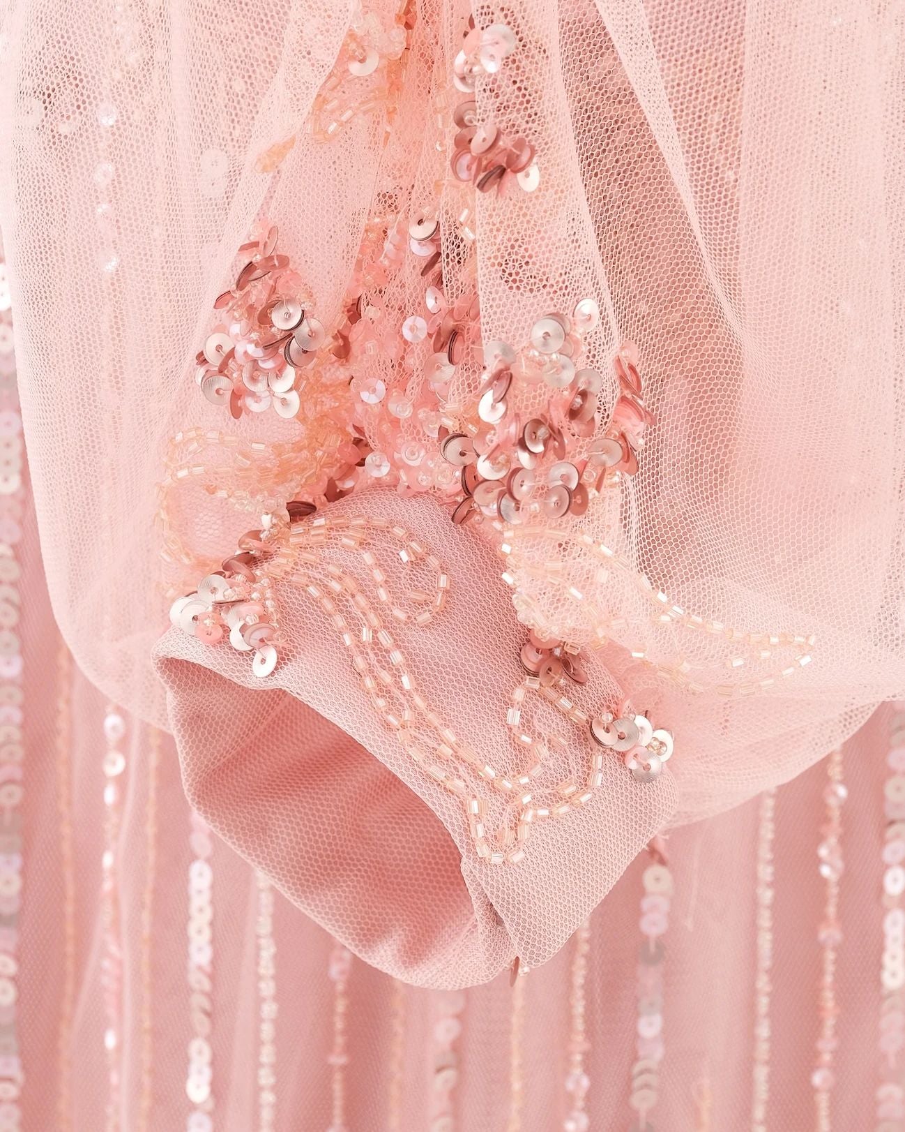 EXCELLENT Pronovias Pink Evening Gown XXL Floral Lace Embellishments