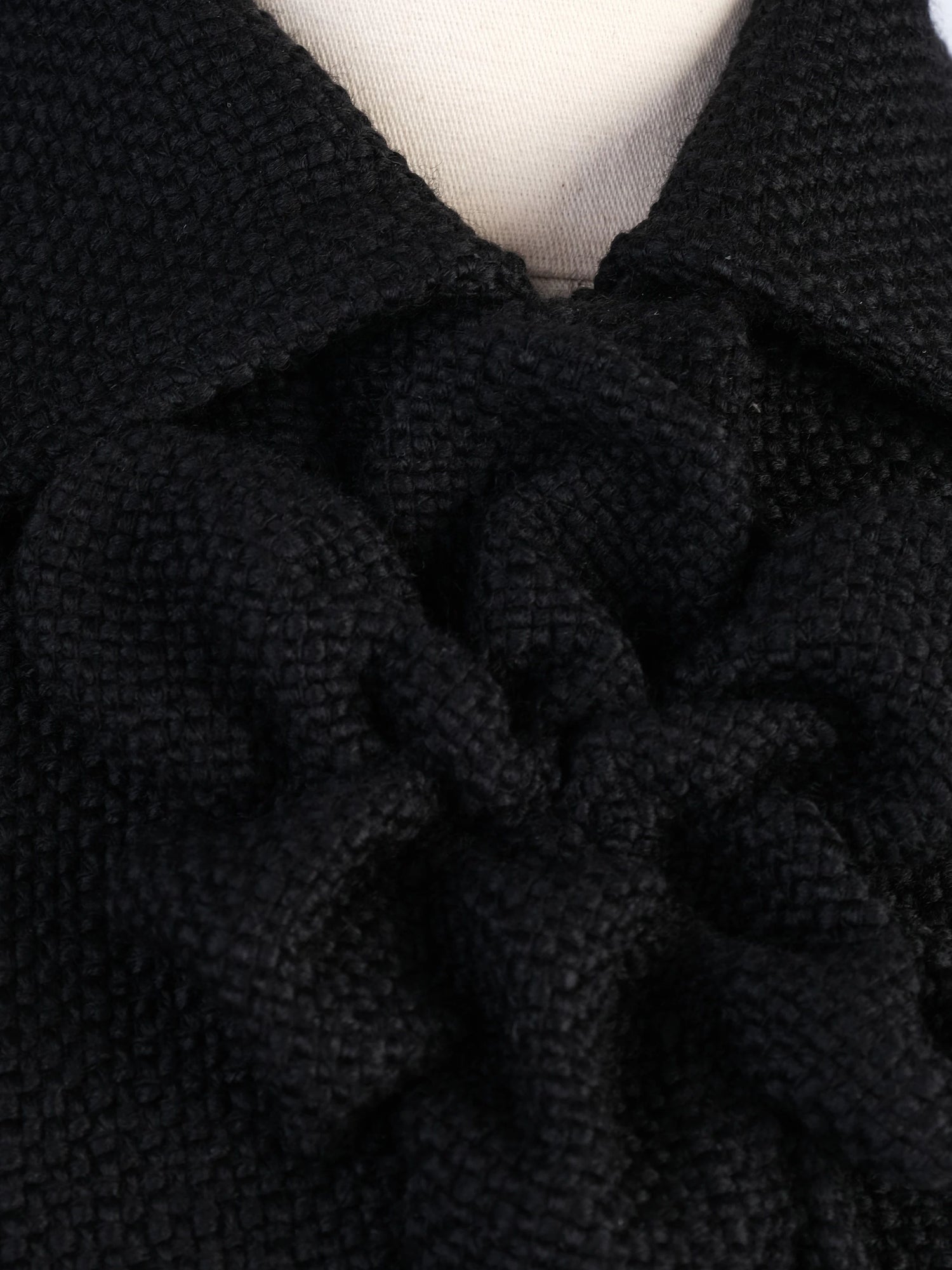 Excellent Anne Fontaine Black Wool Coat with Floral Embellishments