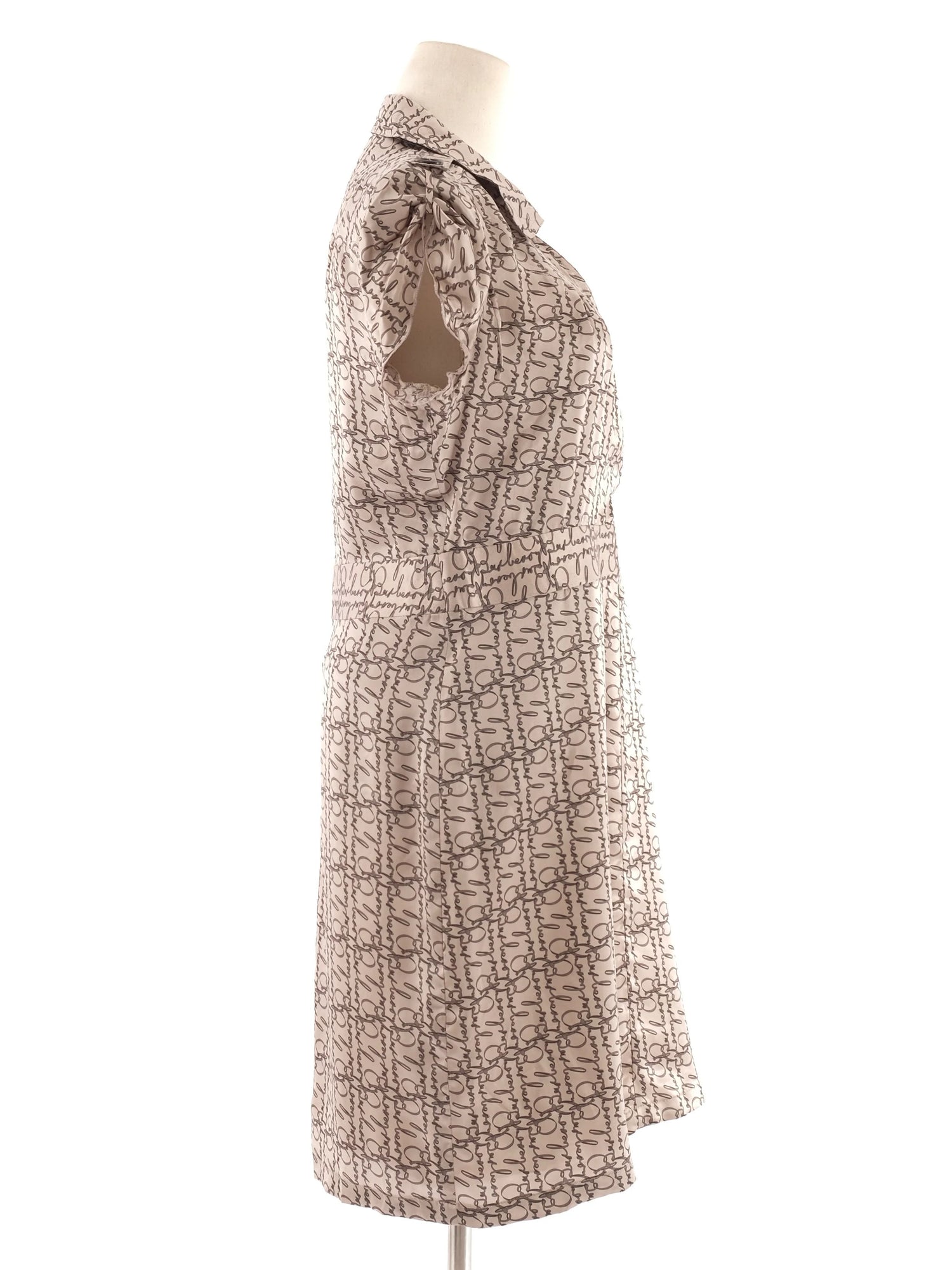 Excellent Burberry Gray Silk Dress Size XL with Decorative Pattern