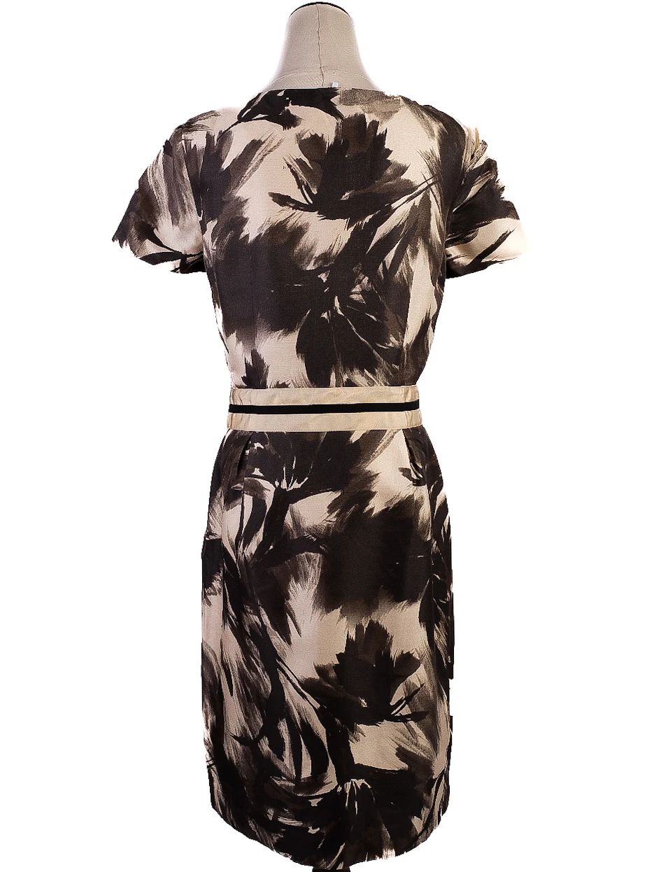 Excellent Blumarine White Silk Dress Size S with Floral Pattern