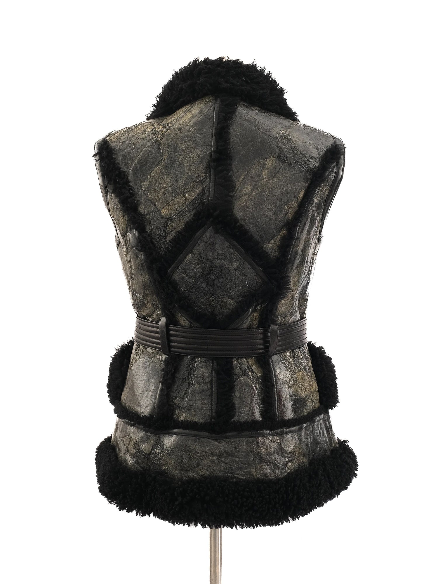 Excellent Black Leather Sleeveless Vest Size L with Fluffy Texture