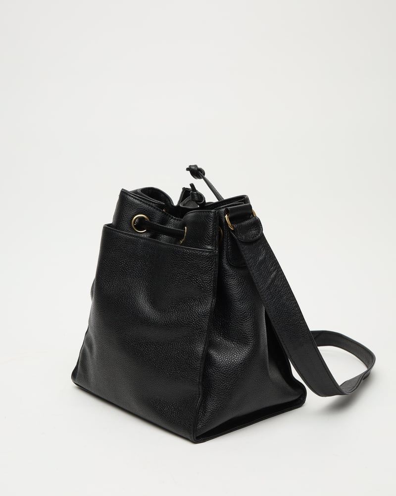 Chanel Cc Caviar Bucket Bag