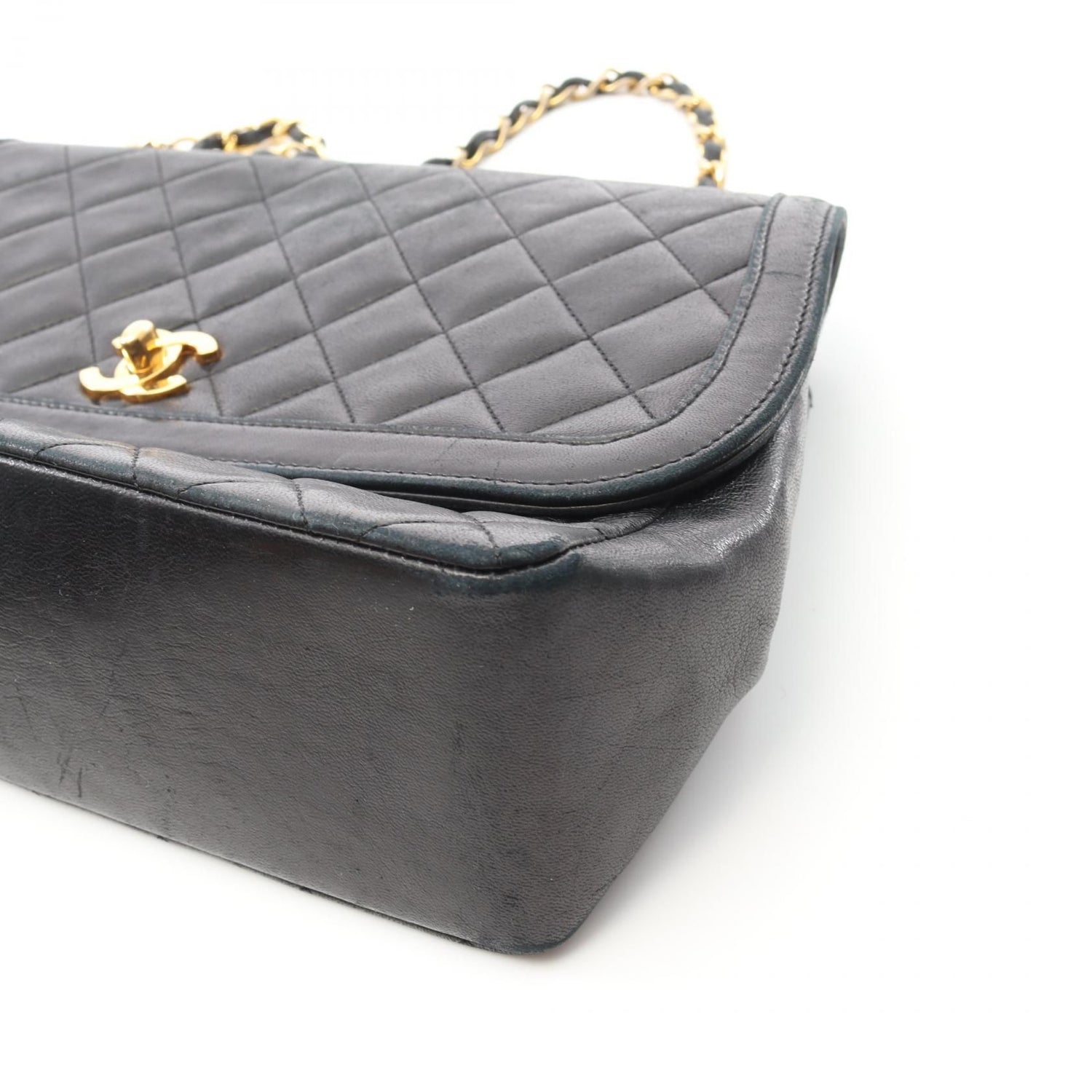 Chanel Black Matelasse Shoulder Bag Lambskin (sheep Leather) A 01113