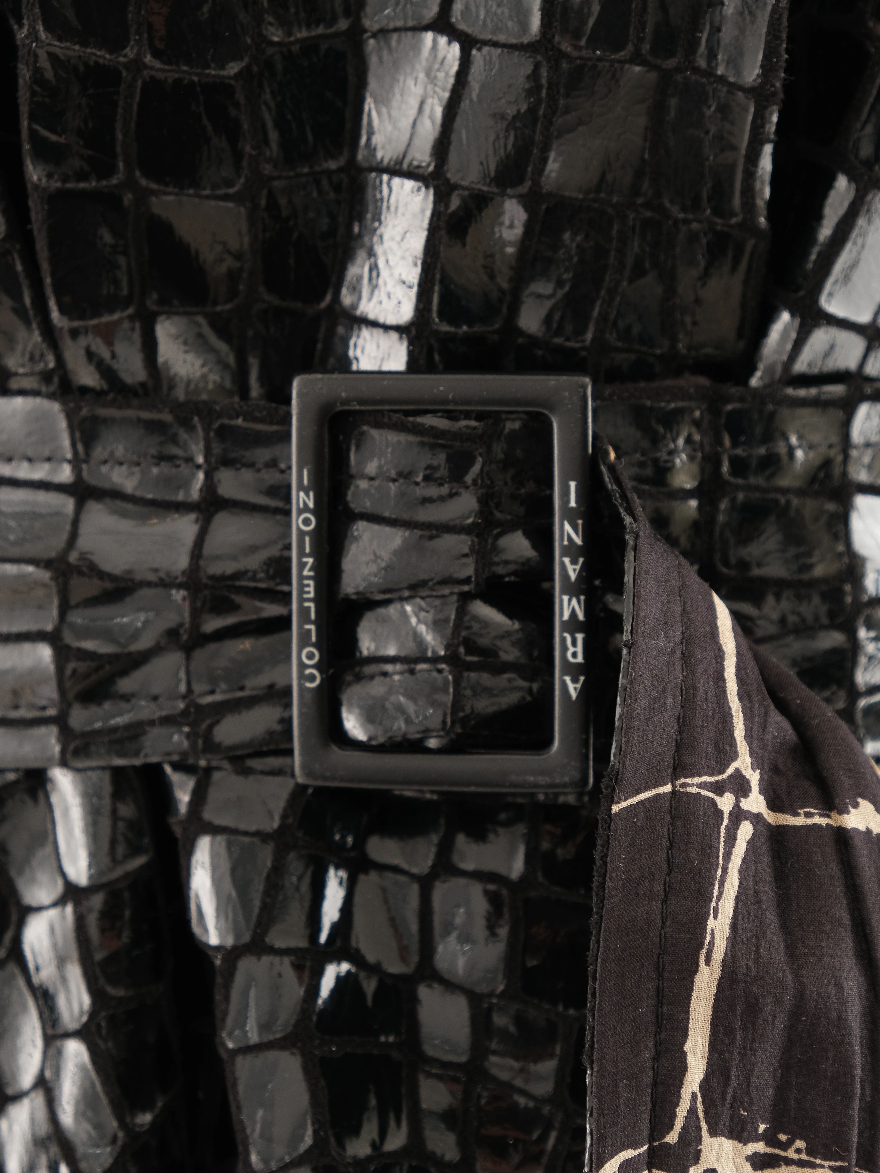 Excellent Armani Collezioni Black Crocodile-Patterned Trench Coat L