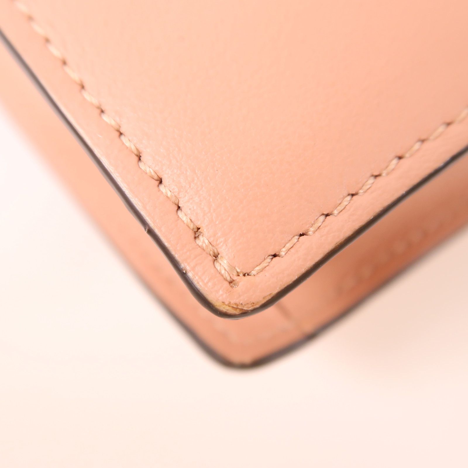 Fendi Cowhide Leather Phone Bag Golden Crosshair Shoulder Back Bag Pink Calfskin (cowhide) 8m 0436