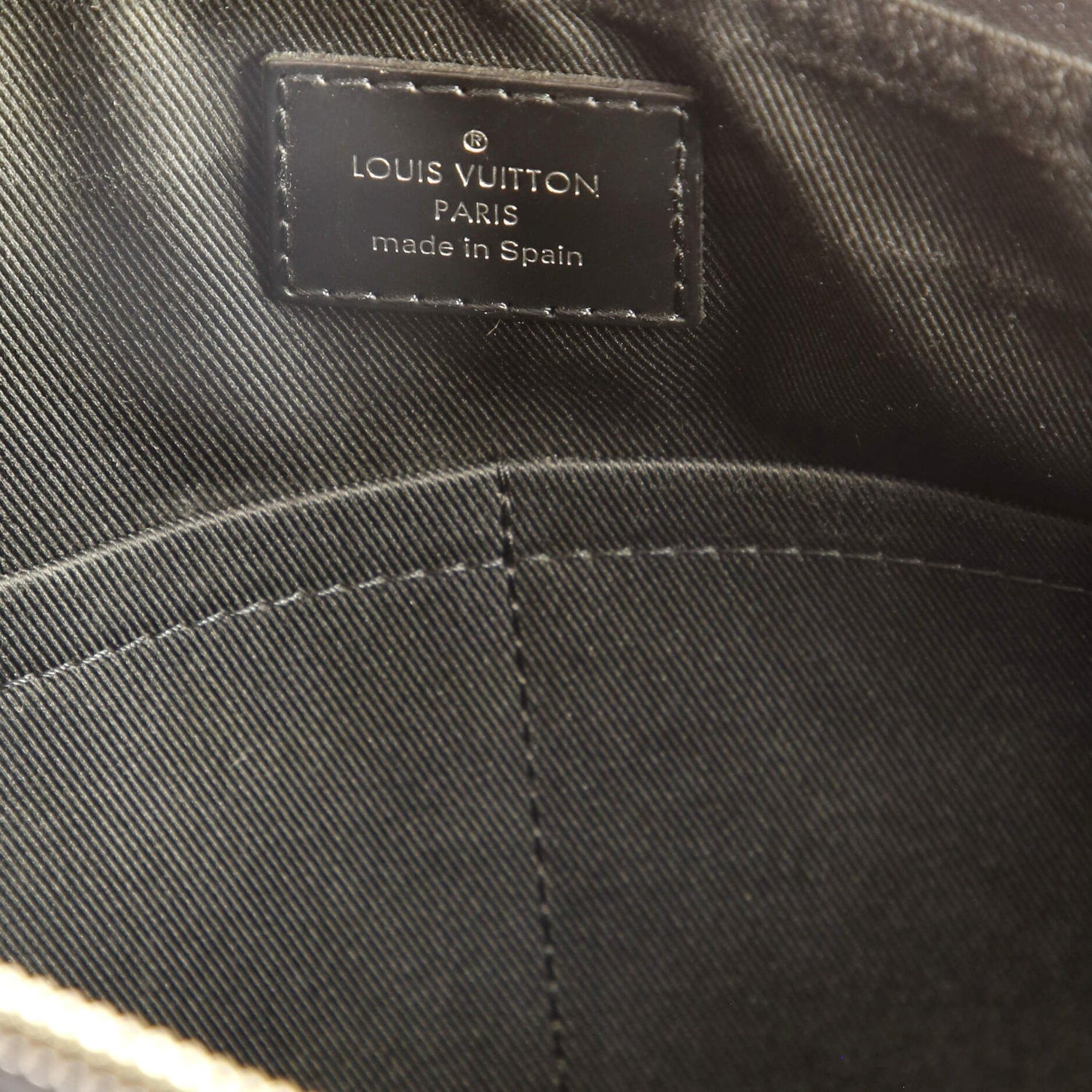 Louis Vuitton Mick Nm Messenger Bag Damier Graphite Pm