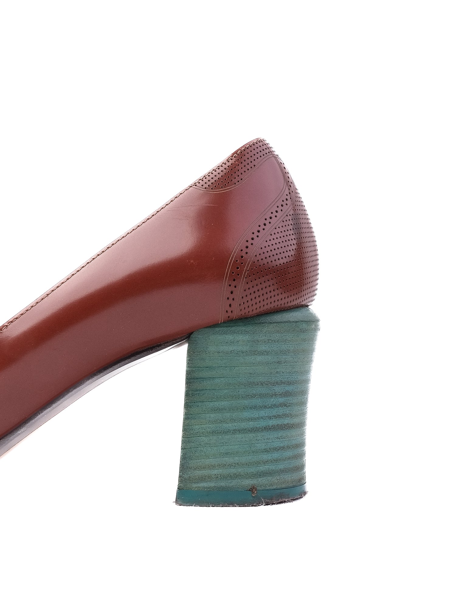 EXCELLENT Fendi Orange Leather Block Heel Loafer-Style Shoes