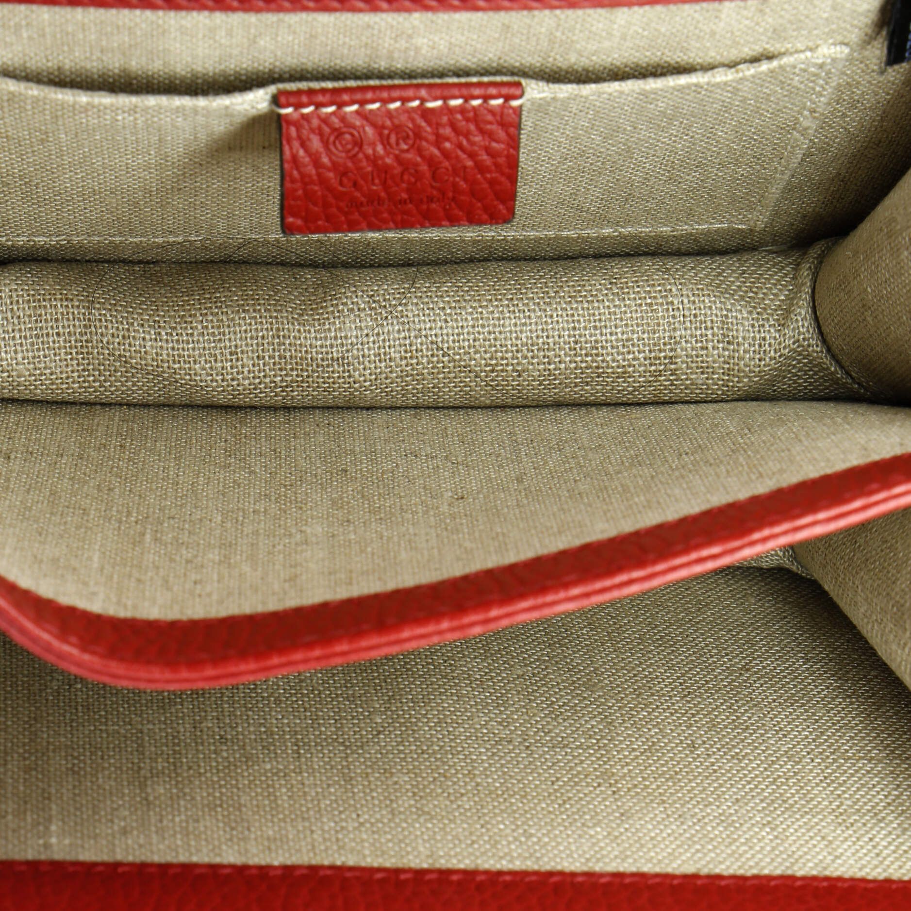 Gucci Interlocking Shoulder Bag Leather Small