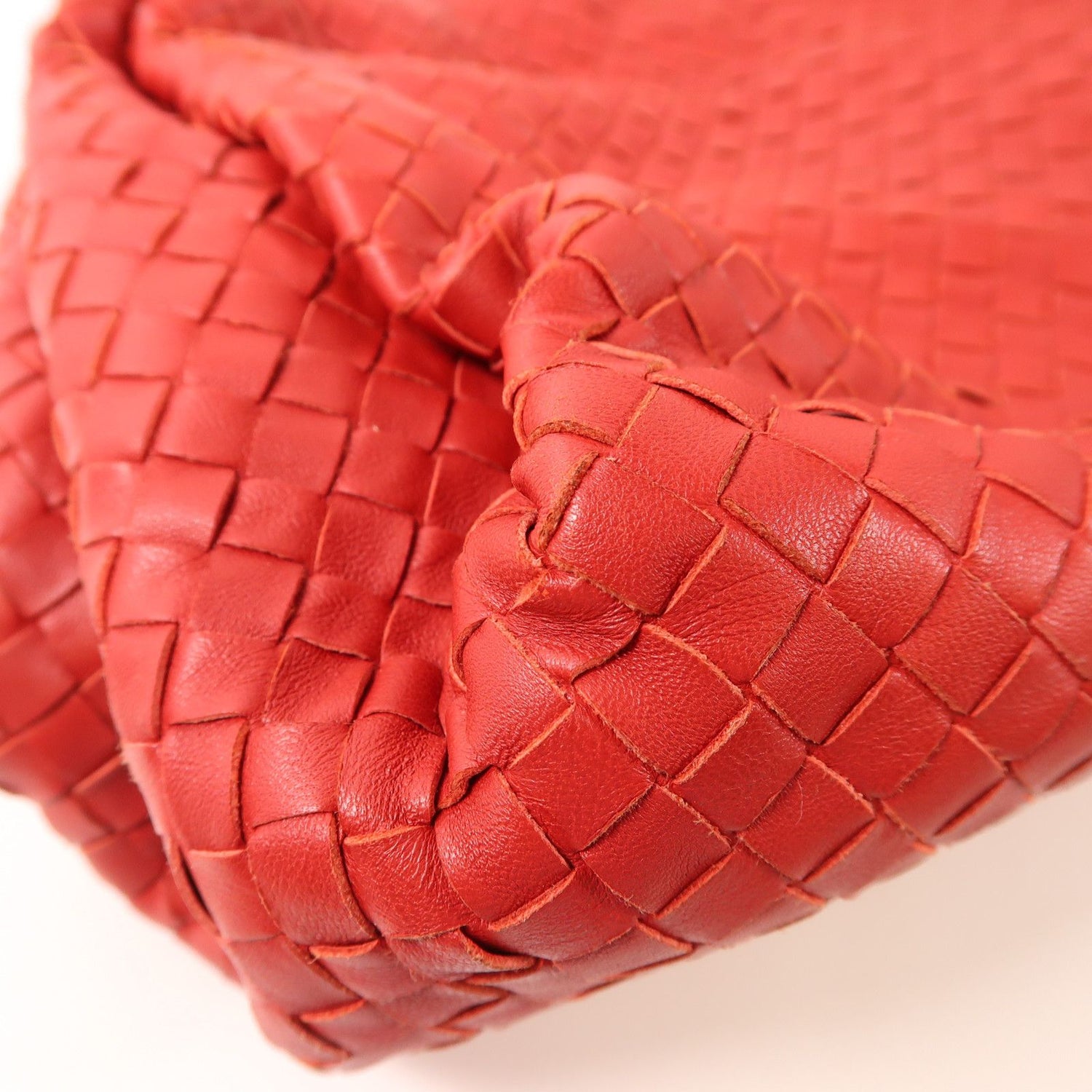 Bottega Veneta Sheepskin Leather Shoulder Bag Red Lambskin (sheep Leather)