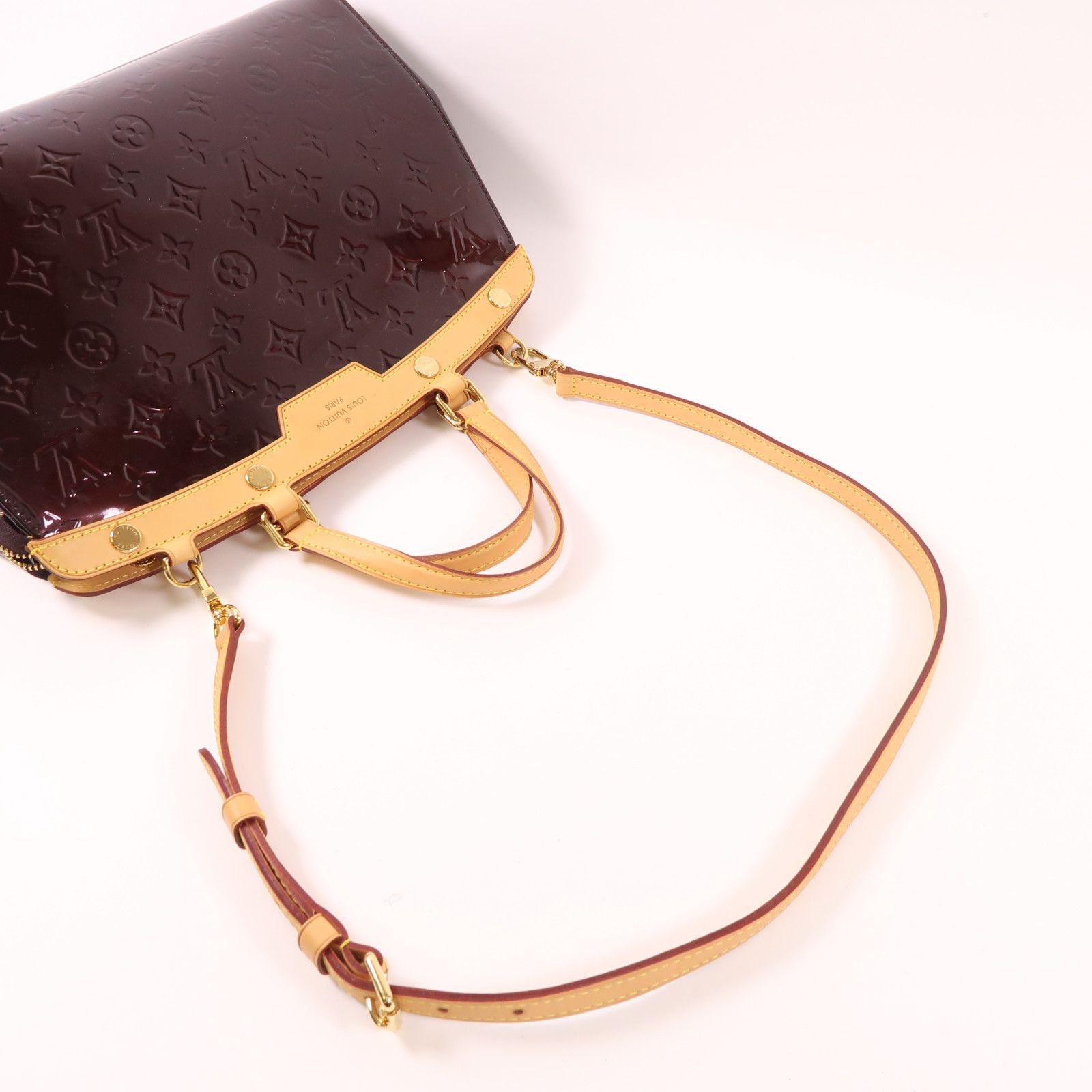 Louis Vuitton Vernis Brea Mm Hand-milled Shoulder Bag Rouge Fauviste Red Rouge 2way Shoulder Bag M 91690