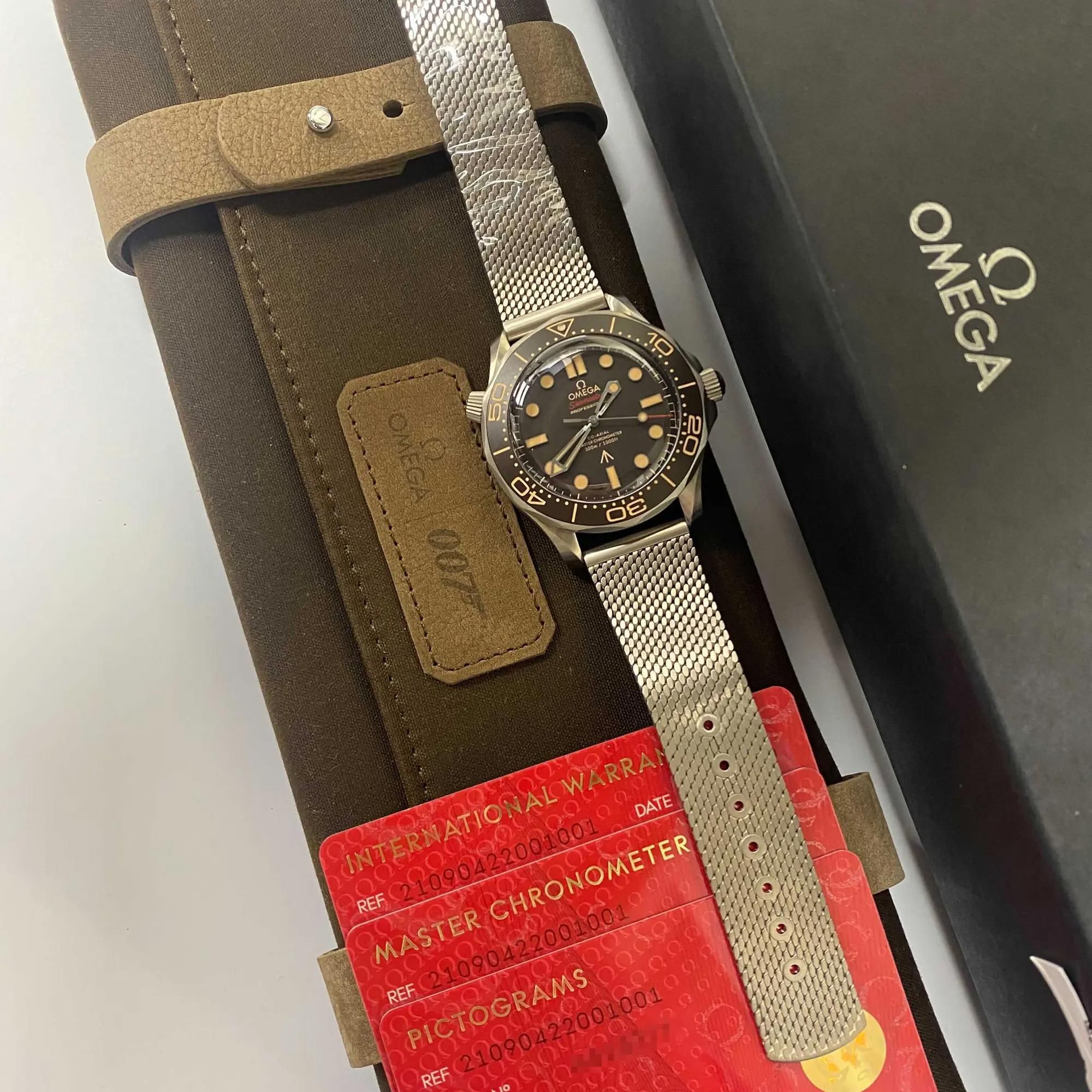 Omega Seamaster 300 Titanium 007 Edition No Time To Die 210.90.42.20.01.001