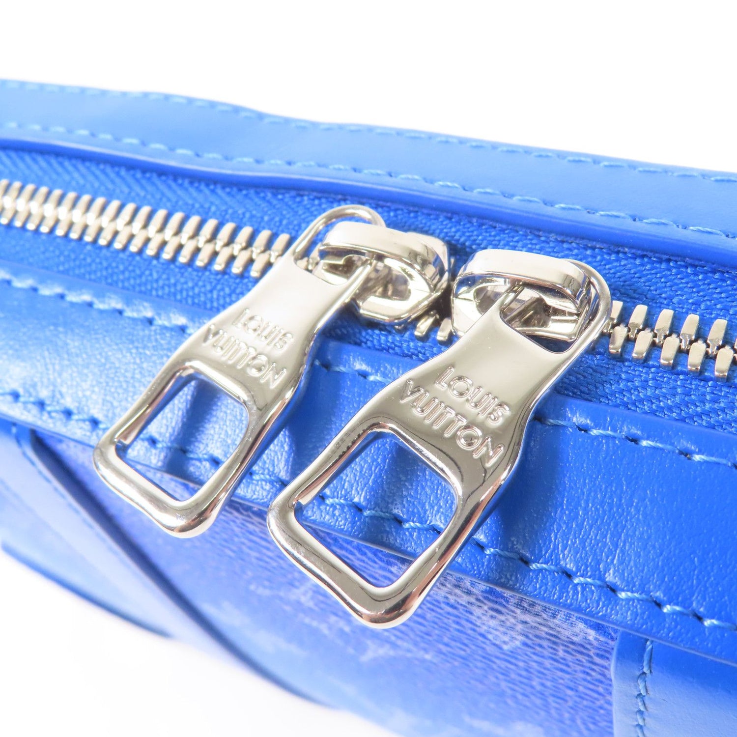 Louis Vuitton Monogram Clouds Soft Trunk Wallet Blue Shoulder Bag M 45432