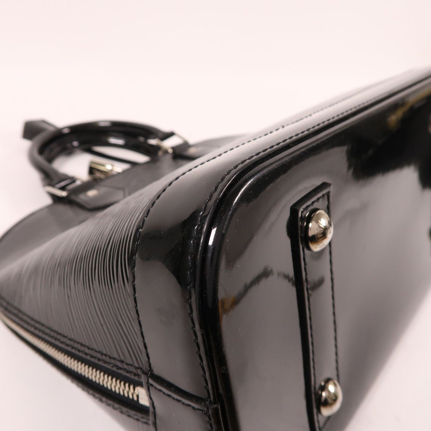 Louis Vuitton Epi Electric Alma Pm Ginpaku Handmade Bag Black Handbag M 4032n