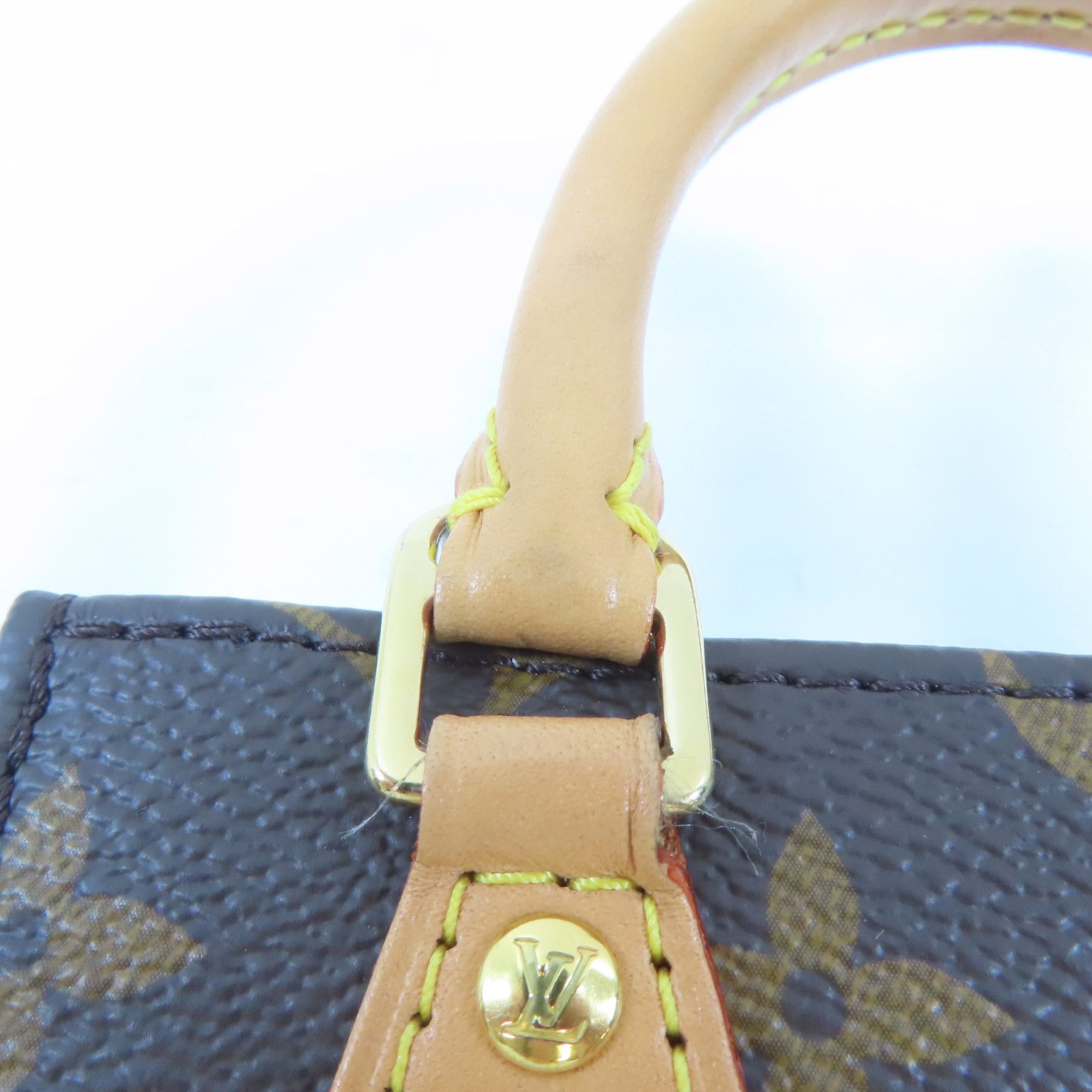 Louis Vuitton Petit Sac Plat, Monogram