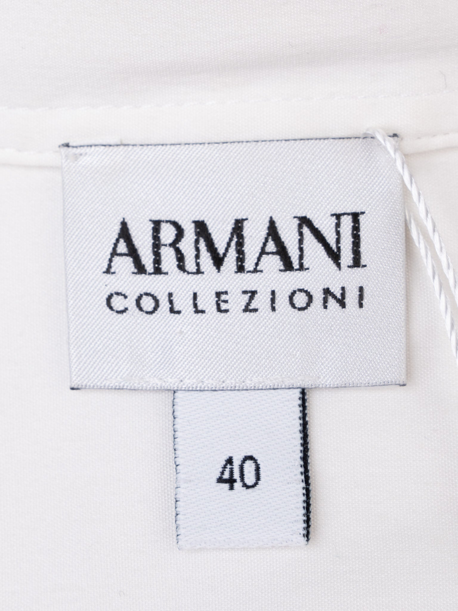 Excellent Armani Collezioni White Cotton Long-Sleeve Button-Up Shirt
