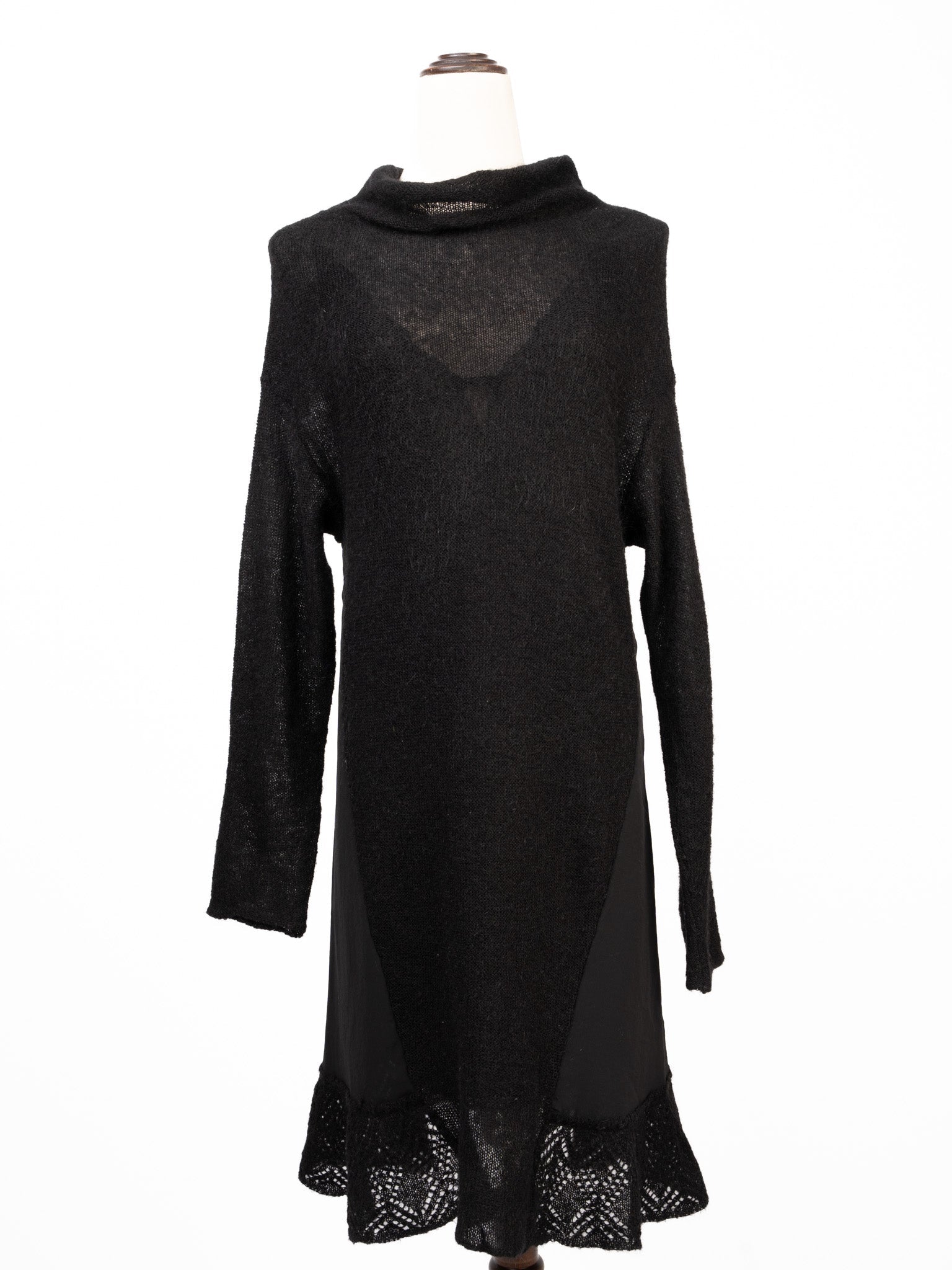 Excellent Pinko Black Wool Long-Sleeved Dress with Lace Detail