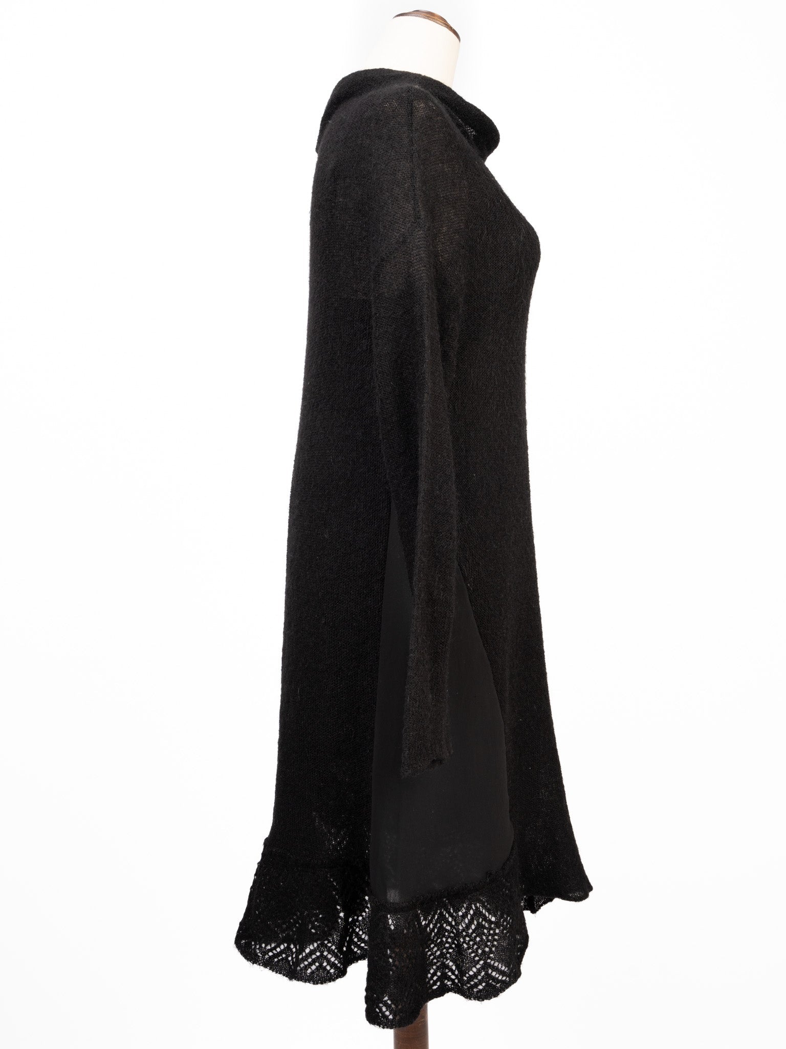 Excellent Pinko Black Wool Long-Sleeved Dress with Lace Detail