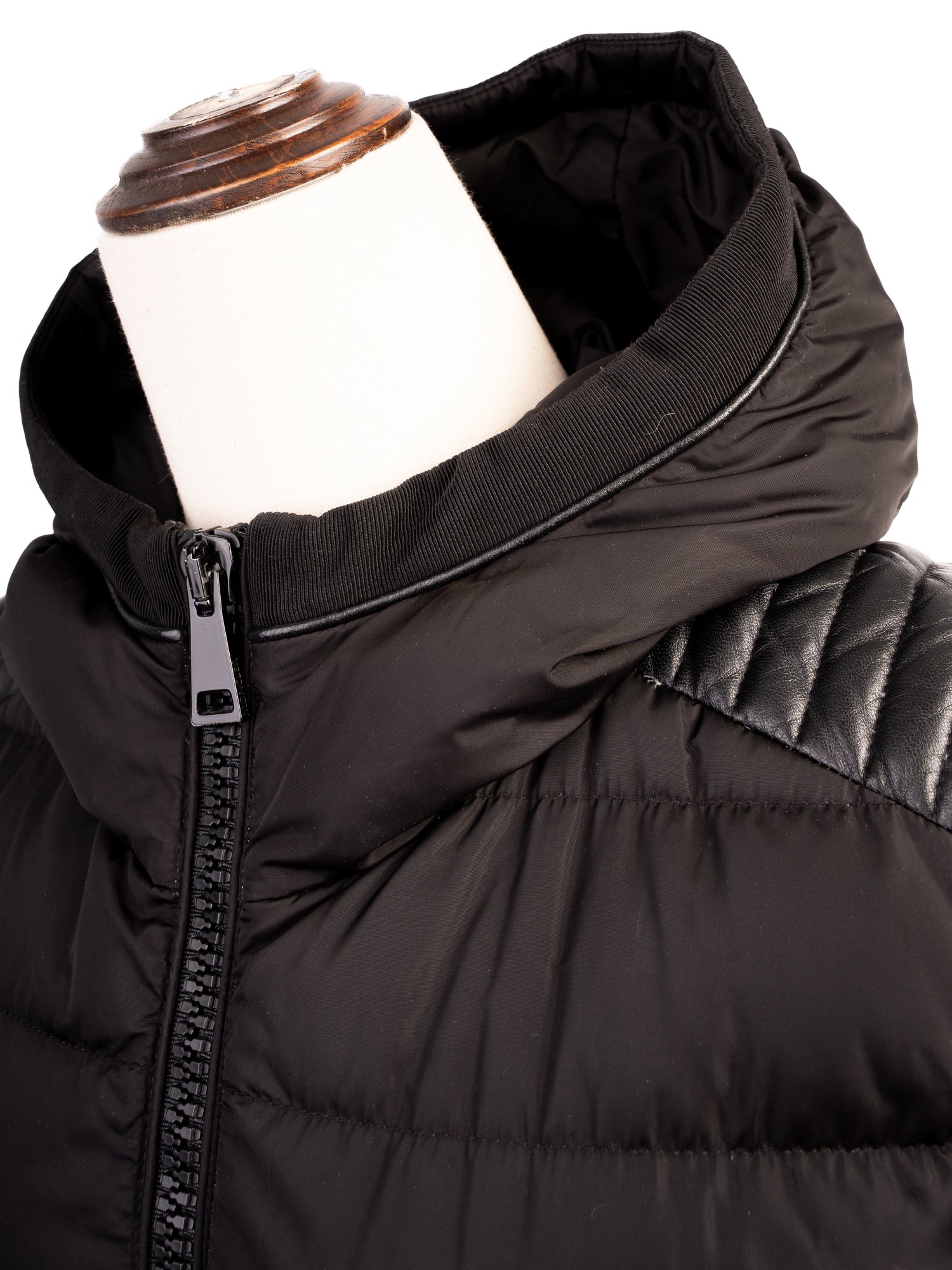 Moncler Black Long Winter Coat M Excellent Condition Nylon