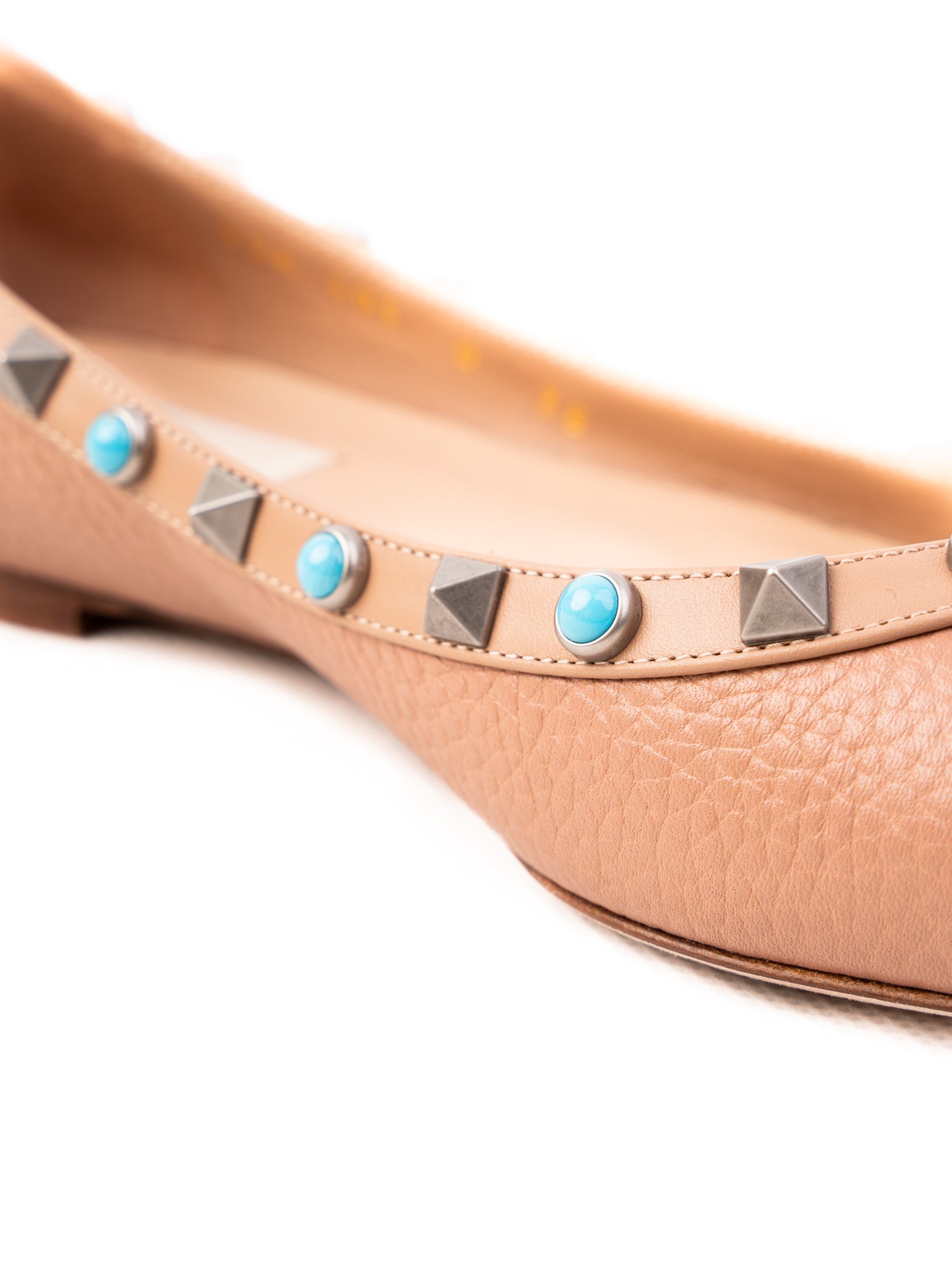 Perfect Valentino Pink Leather Pointed-Toe Flats with Studs