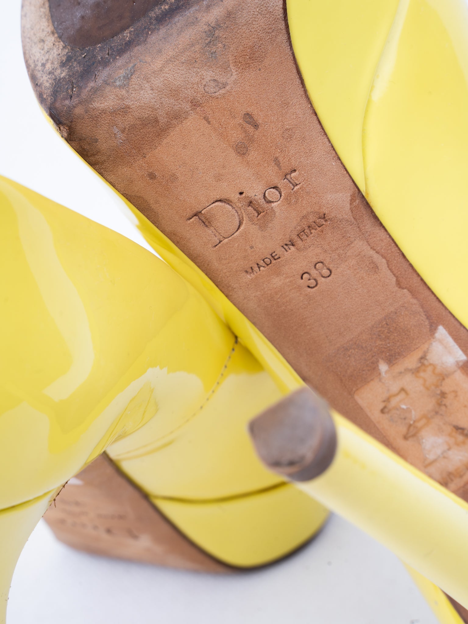 Excellent Dior Yellow Leather High Heels Size 38 with Peep-Toe