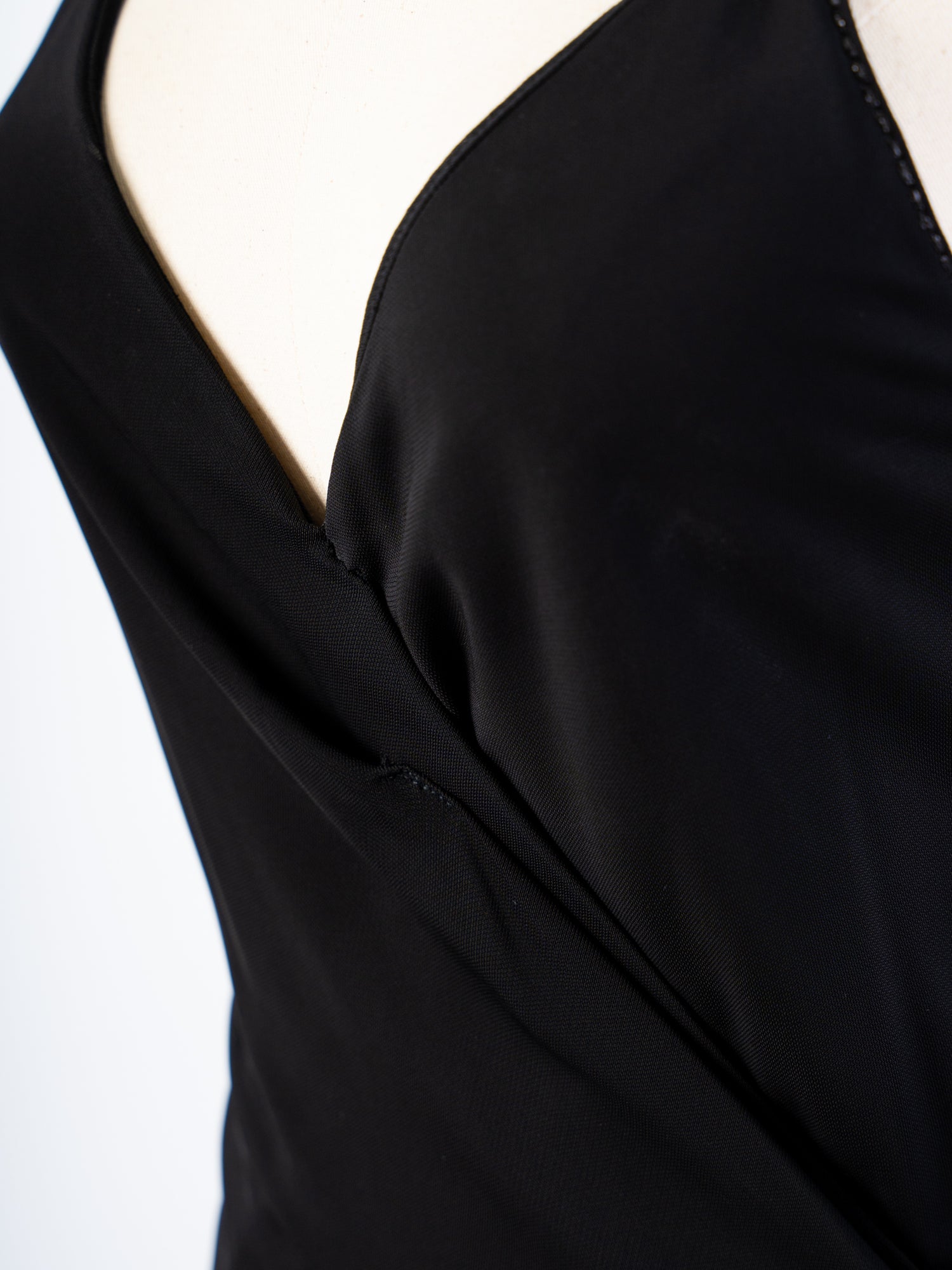 Excellent Gucci Black Sleeveless Dress Size M Viscose Wrap Style