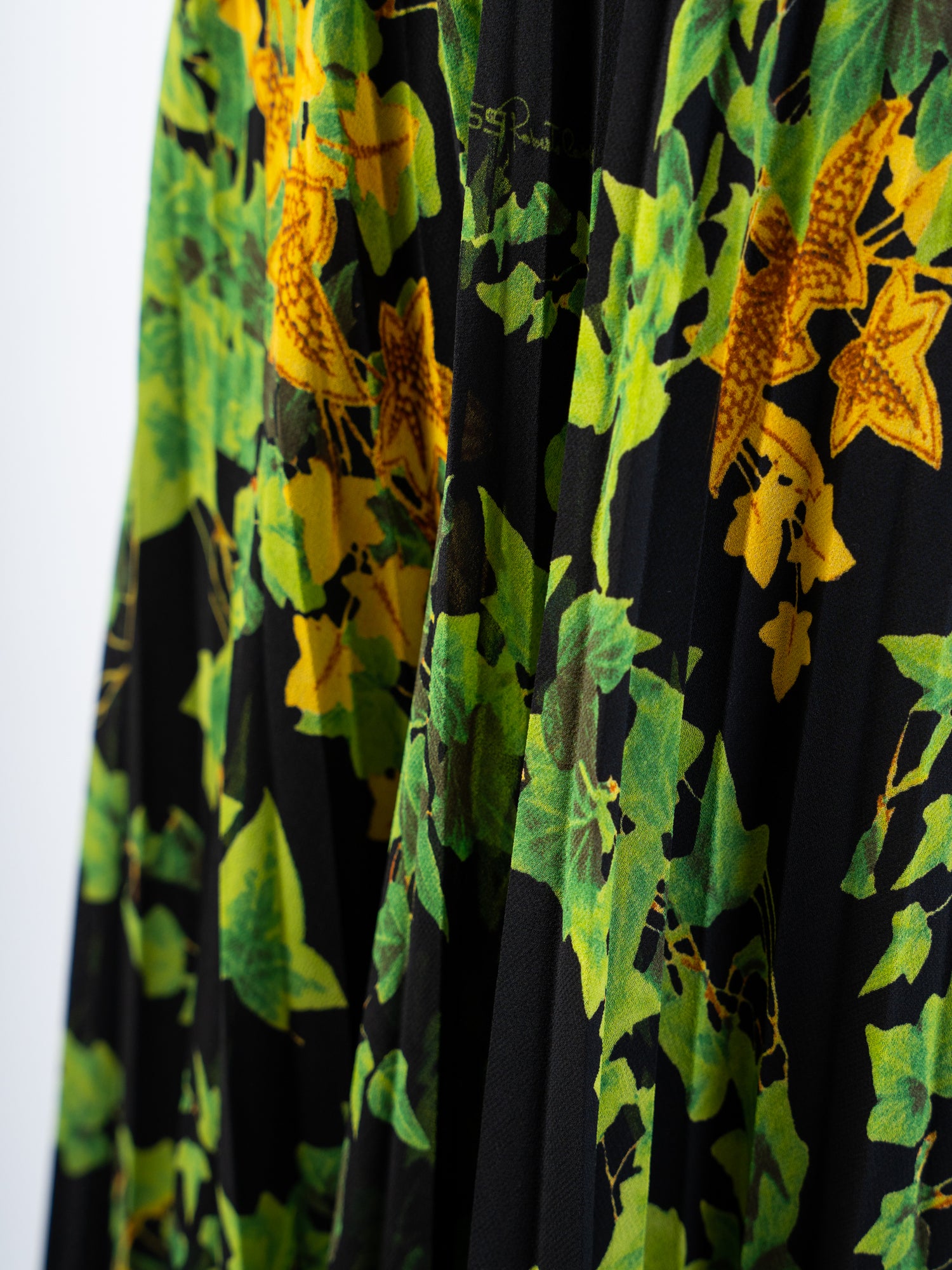 Excellent Class Roberto Cavalli Nature-Inspired Silk Dress Size M