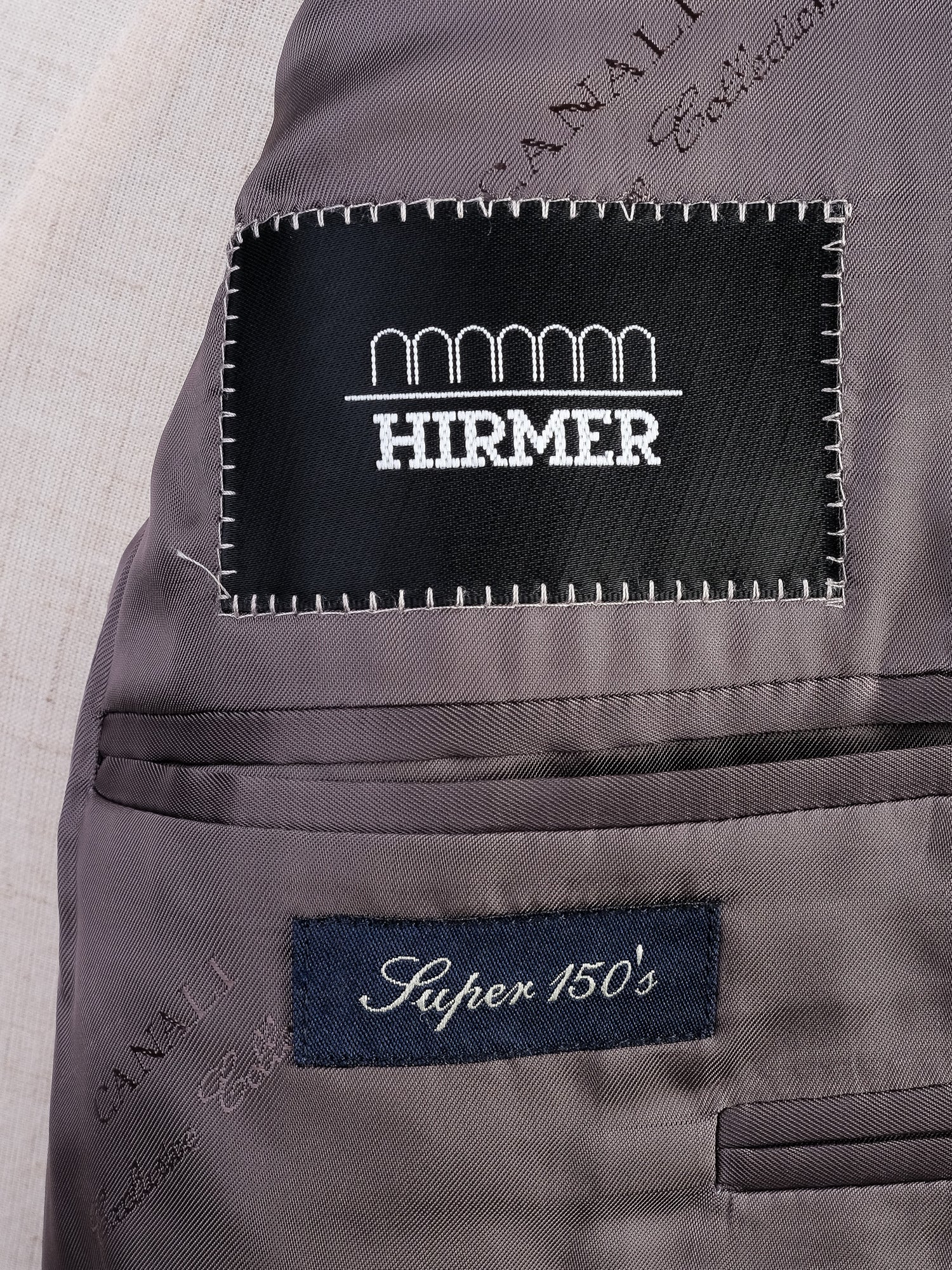 Excellent Canali Gray Pinstripe Suit Size L Cupro Fabric