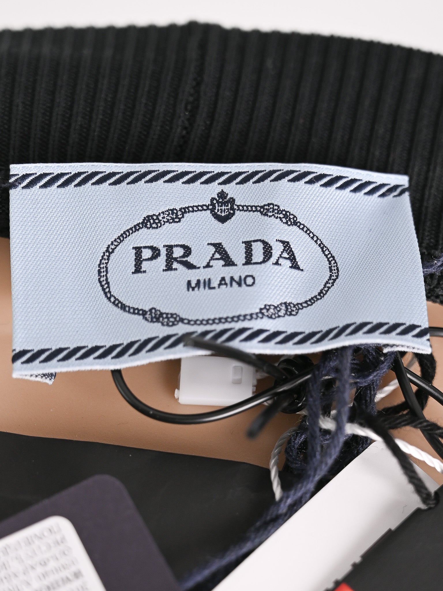 NEW Prada Black Stretch Leggings M with Red Detail and Stripe