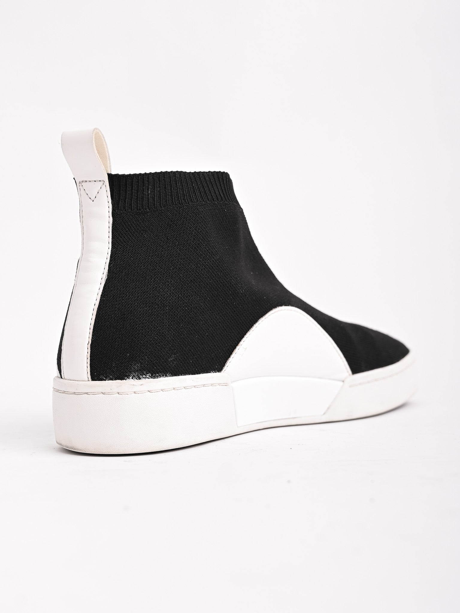 Excellent Michael Kors Black Slip-On Sneakers Size 39.5 Women