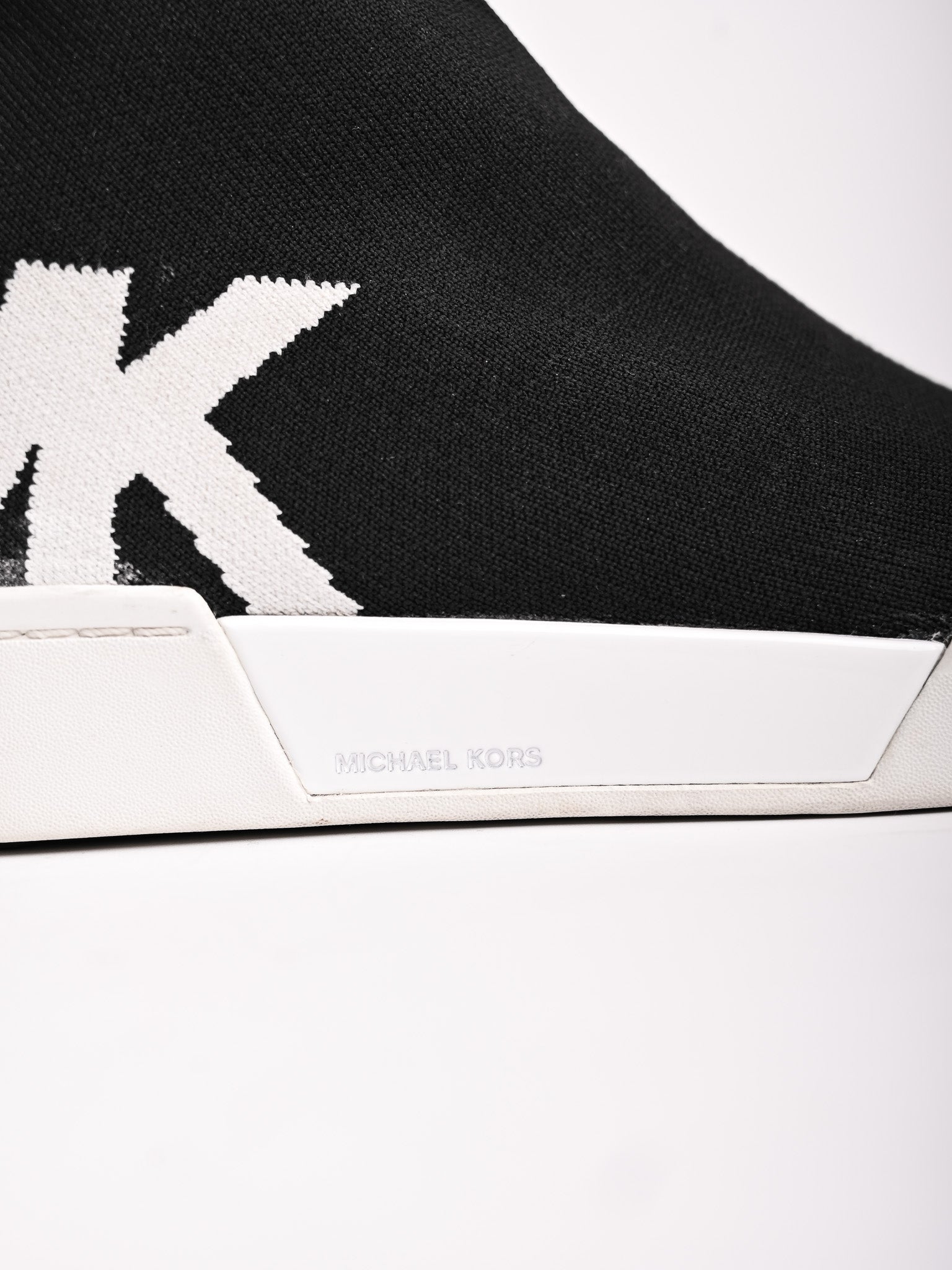 Excellent Michael Kors Black Slip-On Sneakers Size 39.5 Women