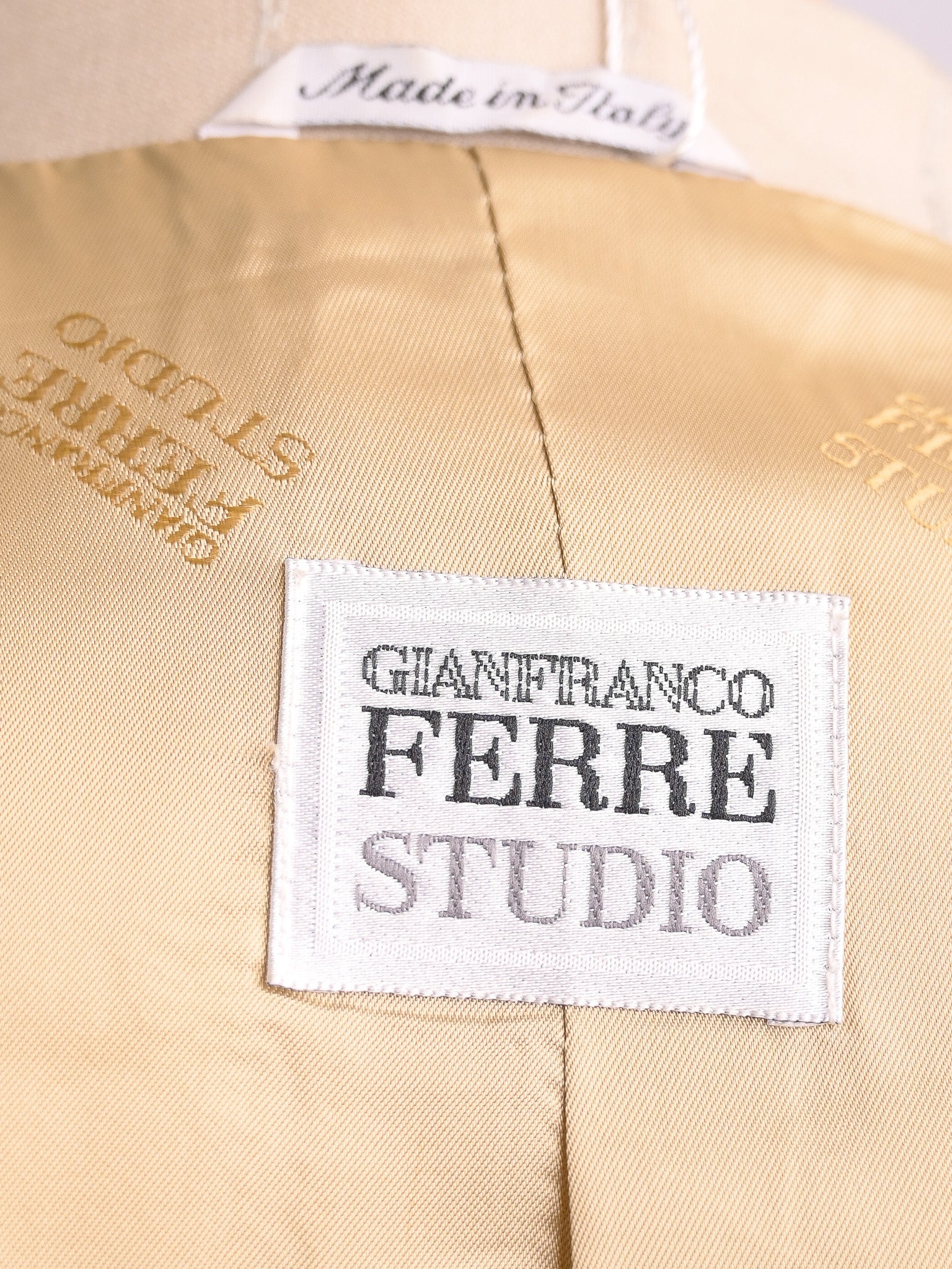 Excellent GF Ferre Gray Wool Women&