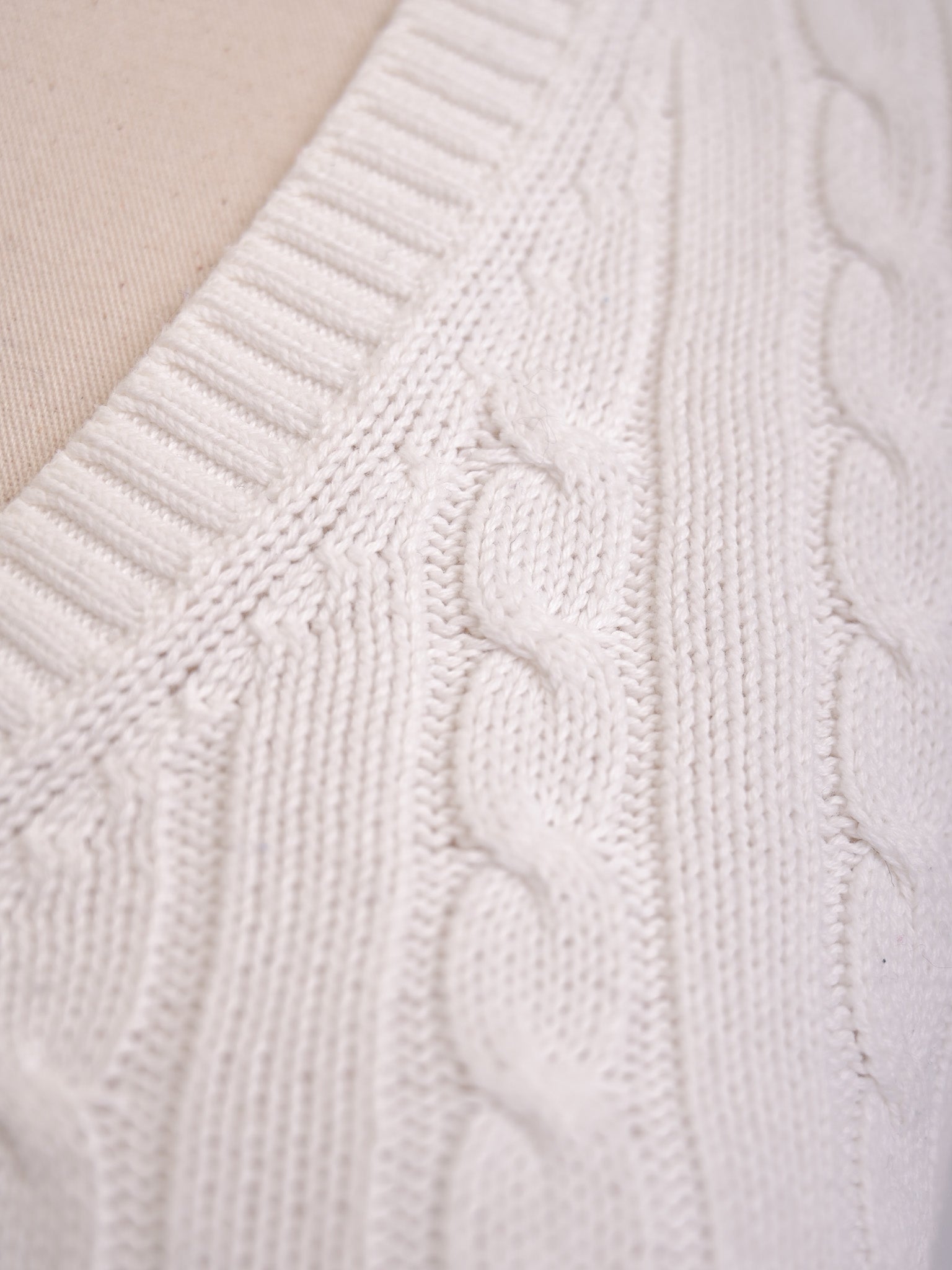 Excellent Tommy Hilfiger White Cable Knit Sweater Size S