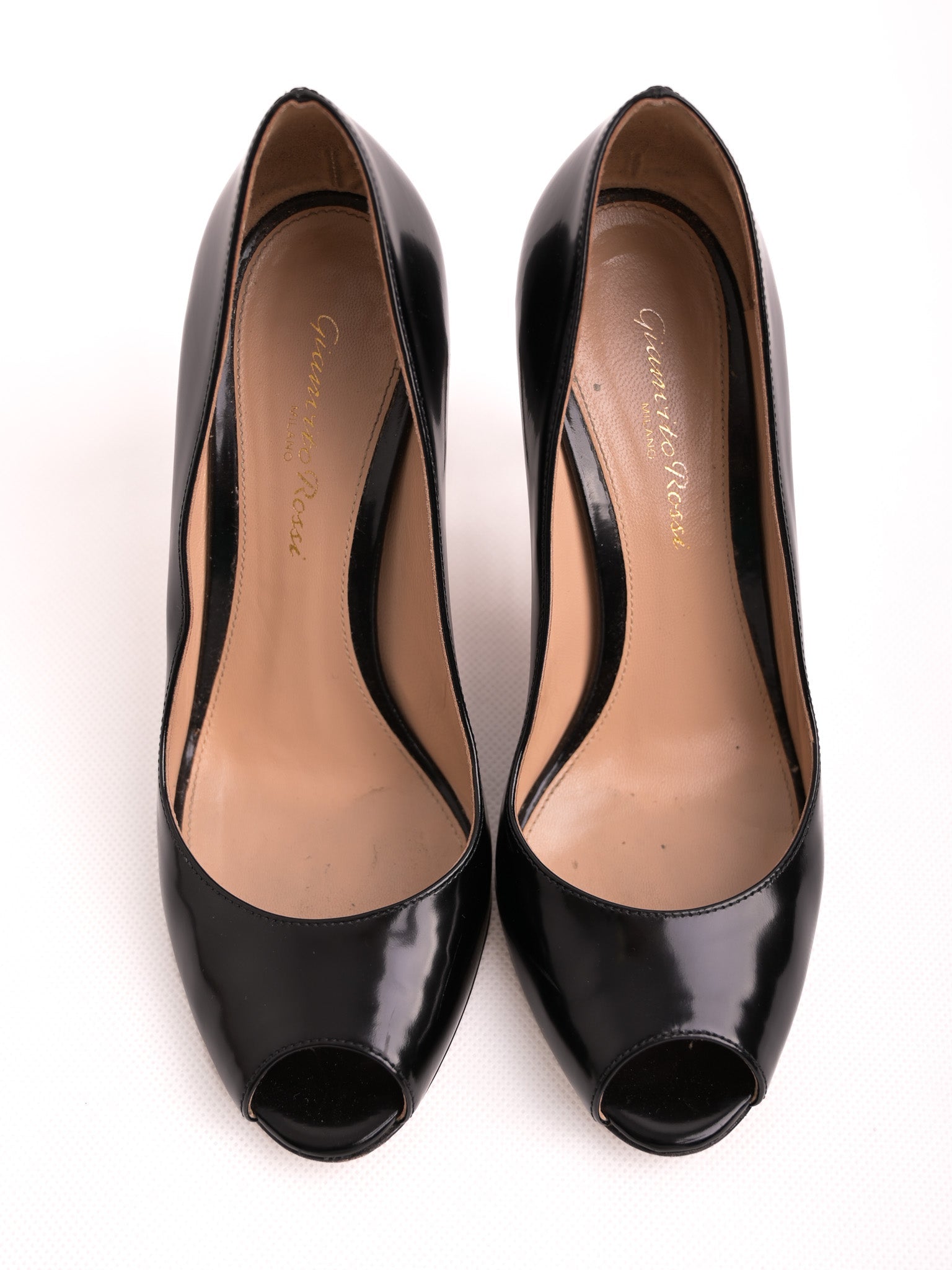 Good Gianvito Rossi Black High-Heeled Pumps Size 35 Lacquer Peep Toe