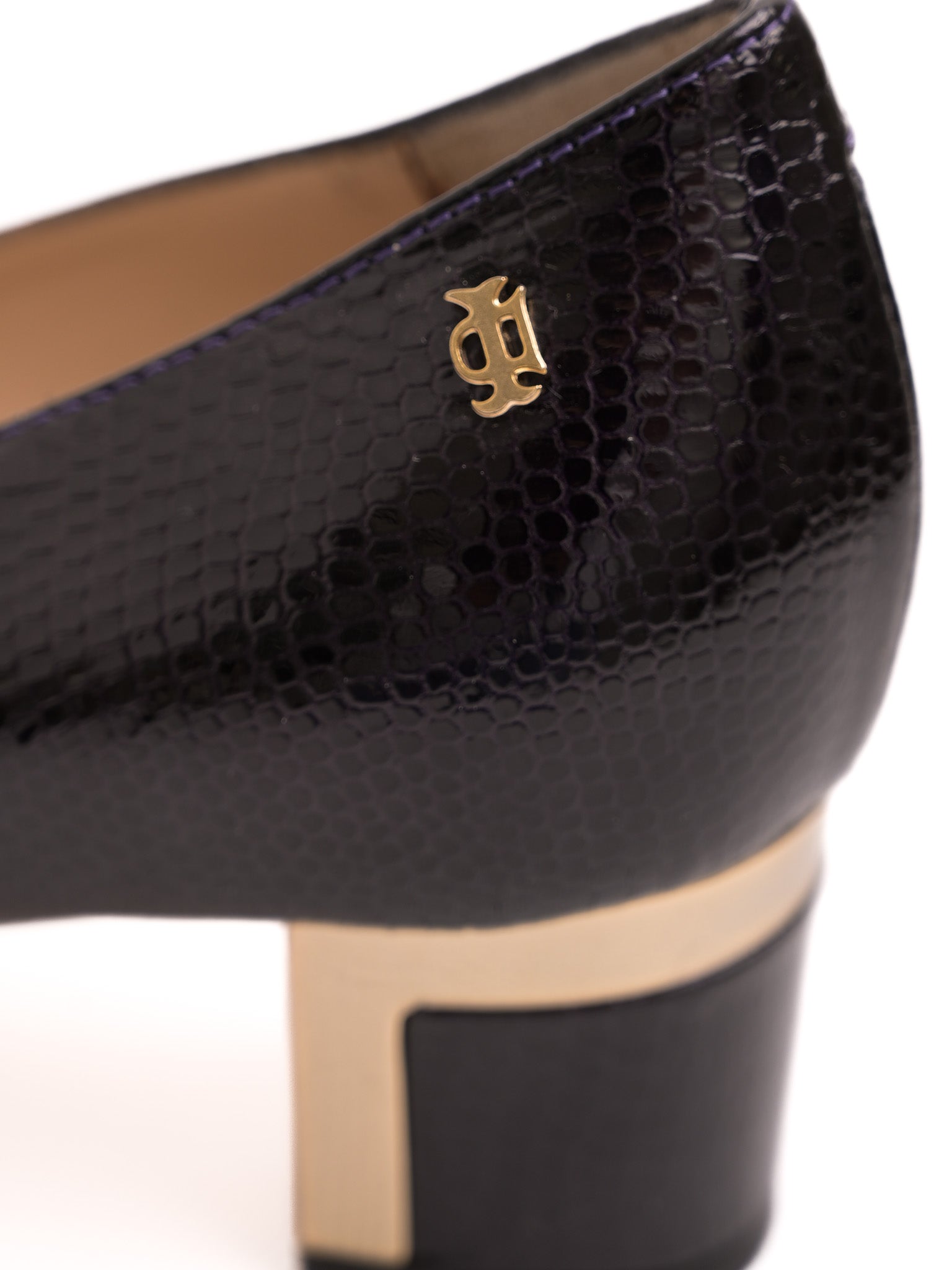 NEW Donna Laura Purple Leather Women&