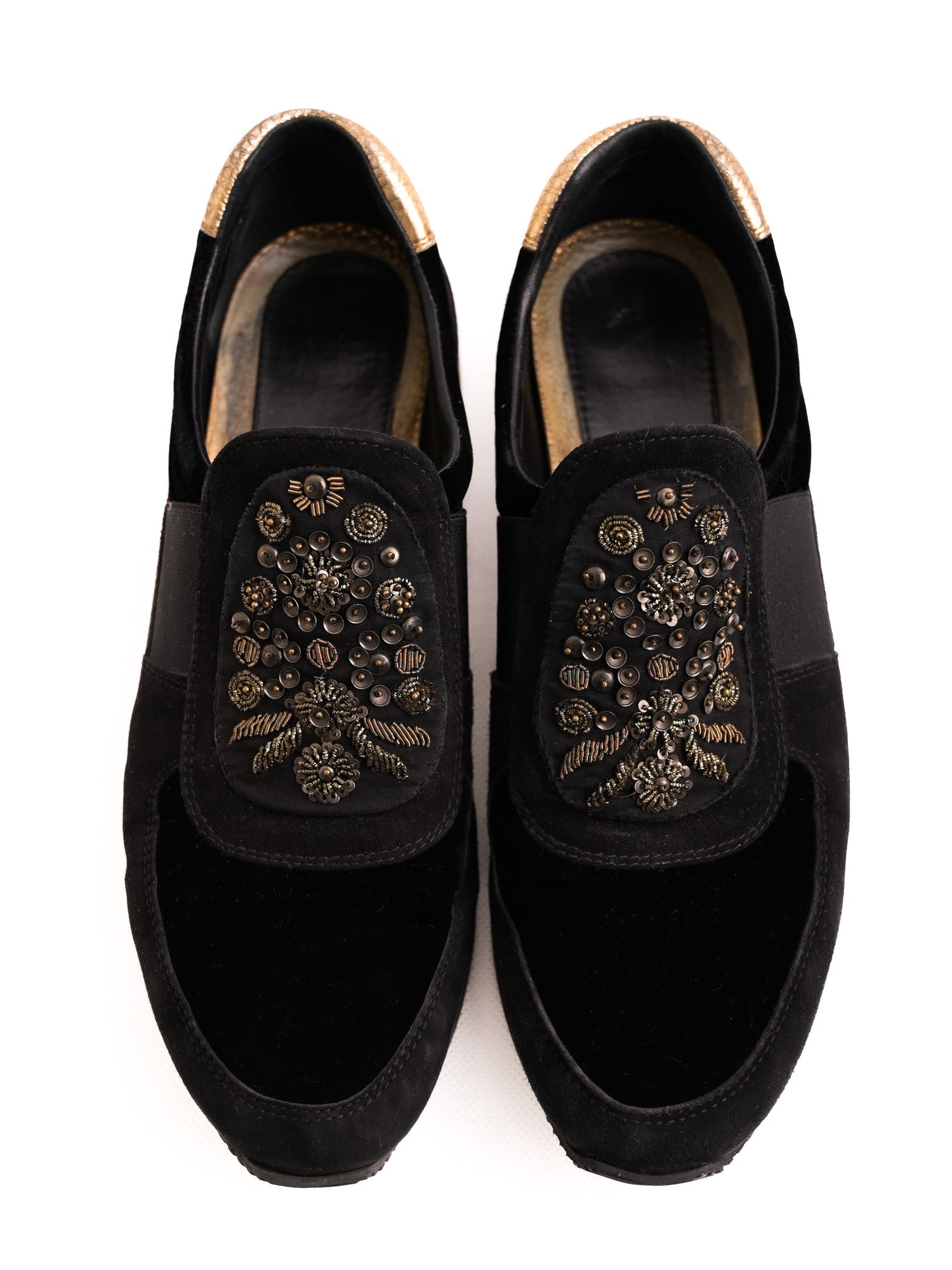 Excellent Car Shoe Women’s Black Leather Slip-Ons Size 40 with Embellishments