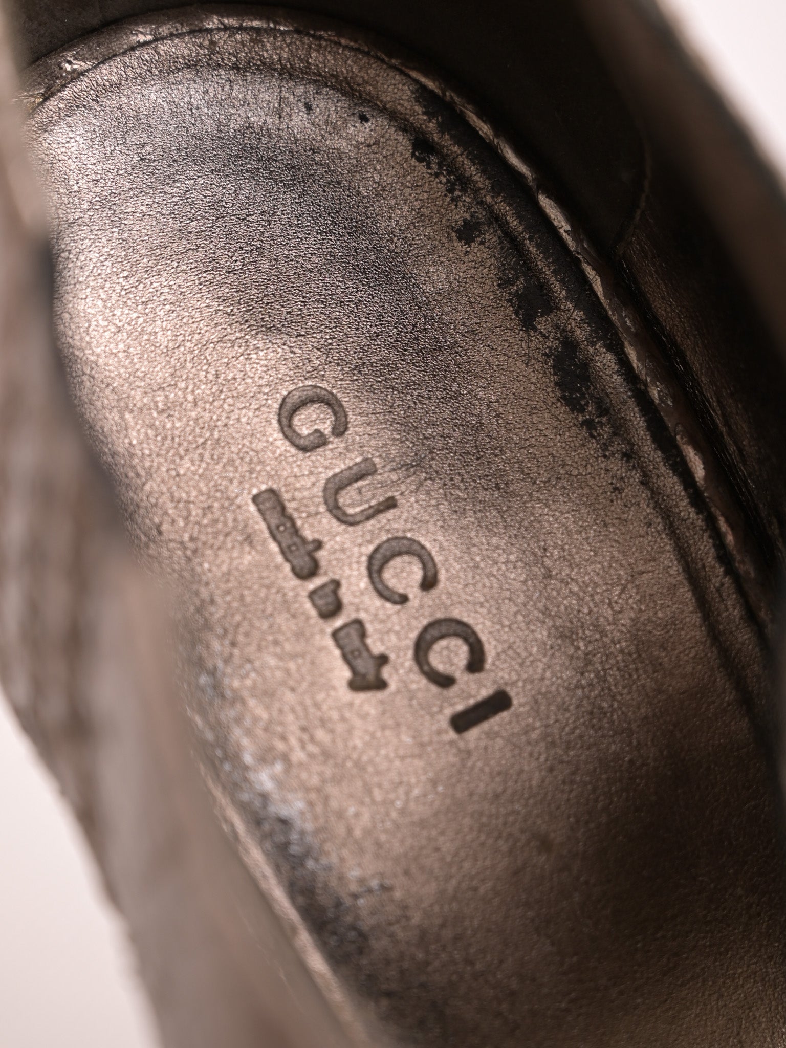 Gucci High-Heeled Shoes Gray Leather Size 40 Open Toe