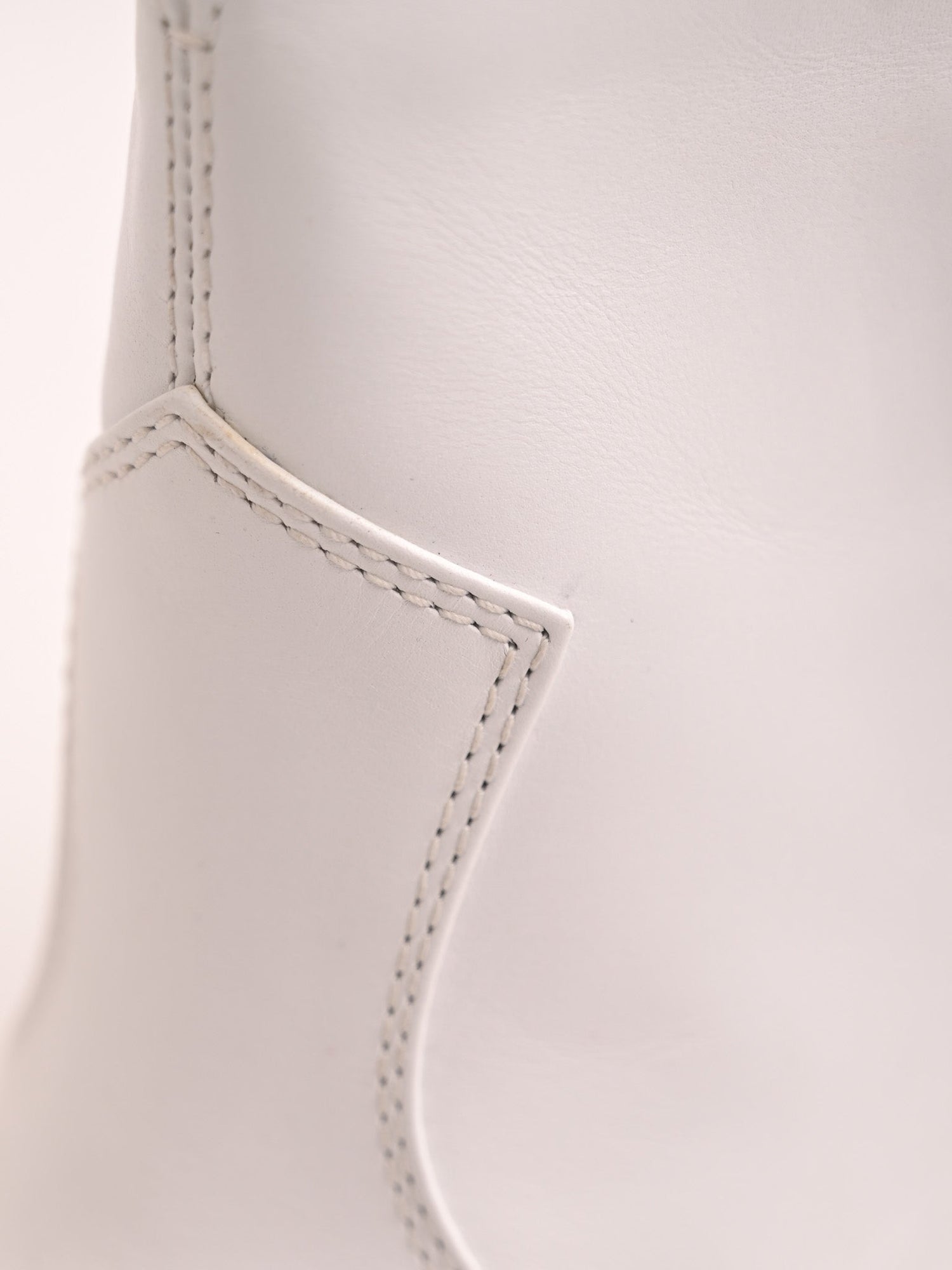 Average Gianvito Rossi White Leather Heeled Ankle Boot Size 36