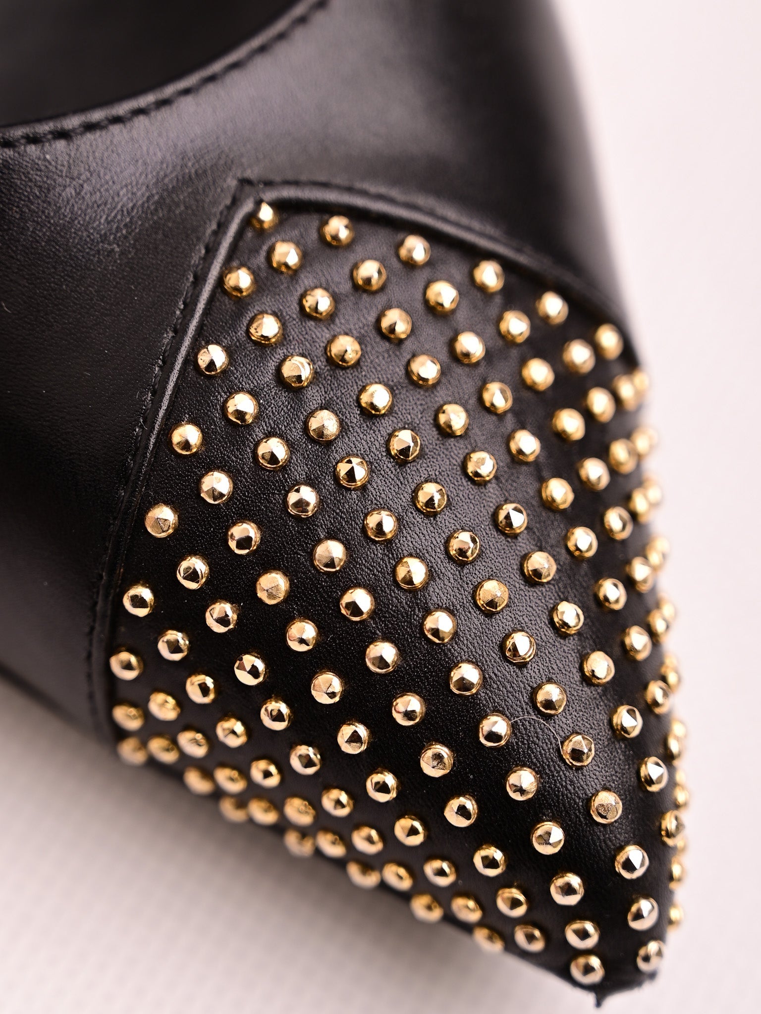 Good Yves Saint Laurent Black Leather High-Heeled Shoes Size 36.5